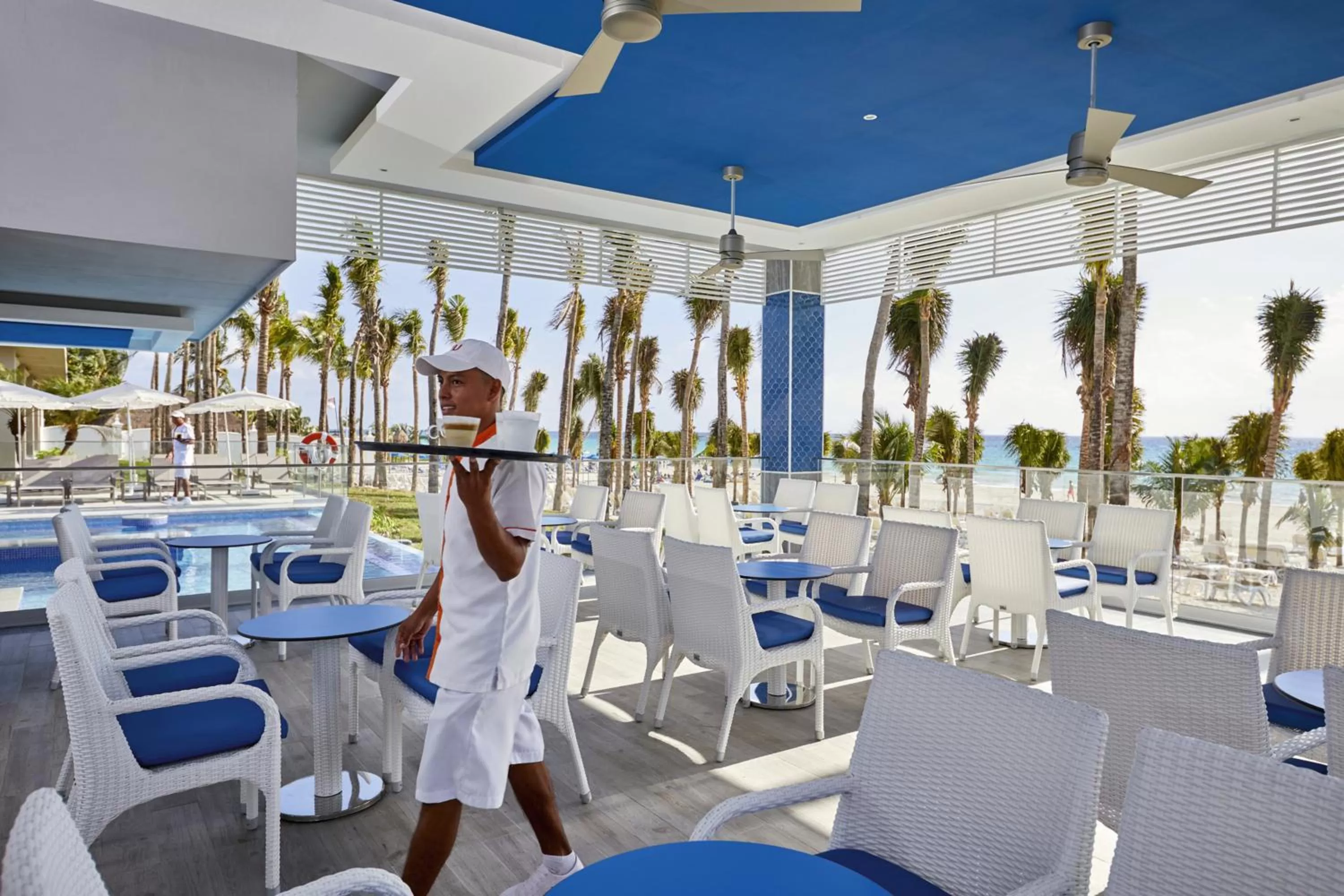 Lounge or bar in Riu Palace Riviera Maya - All Inclusive