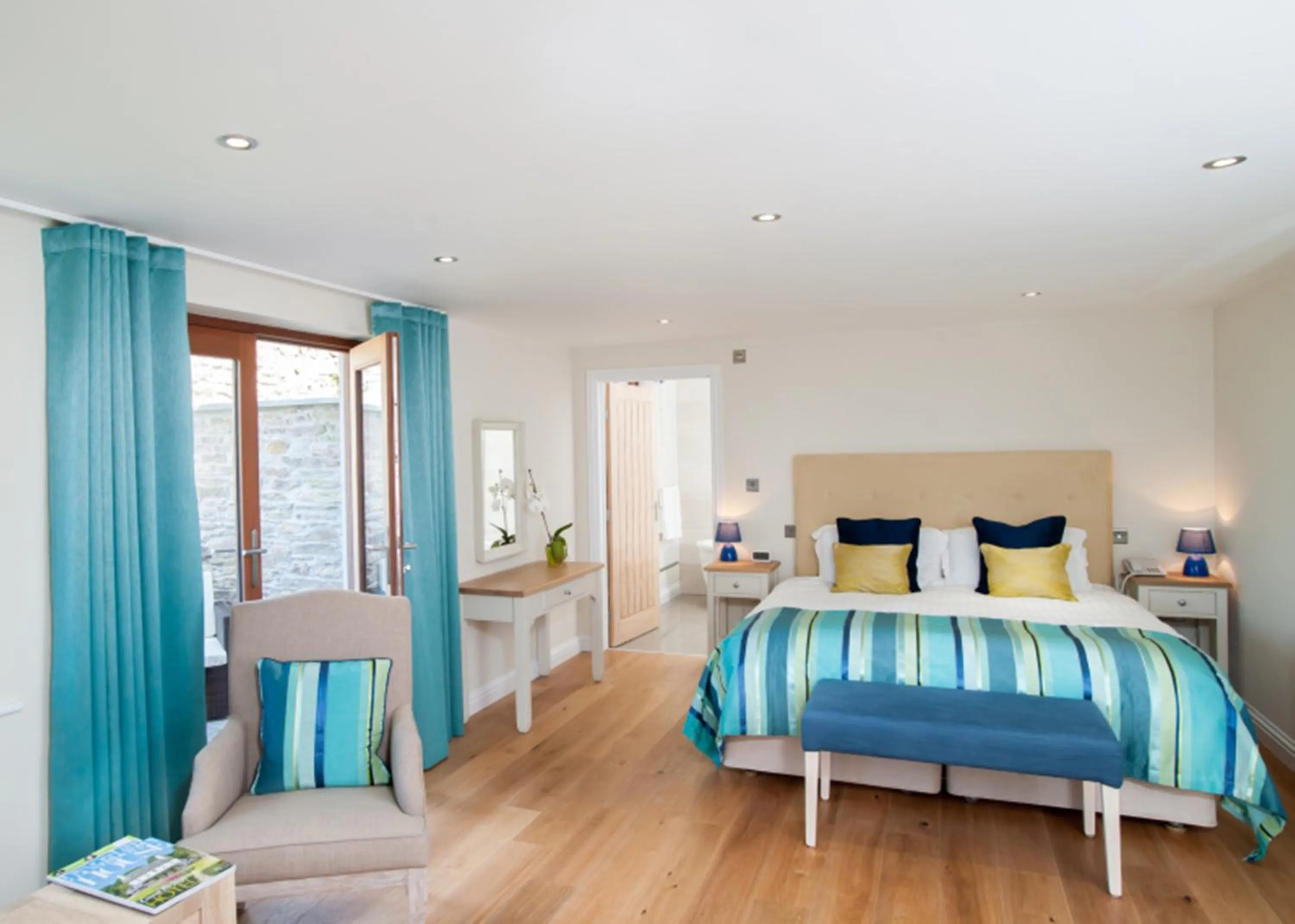 Photo of the whole room, Bed in The Horn Of Plenty