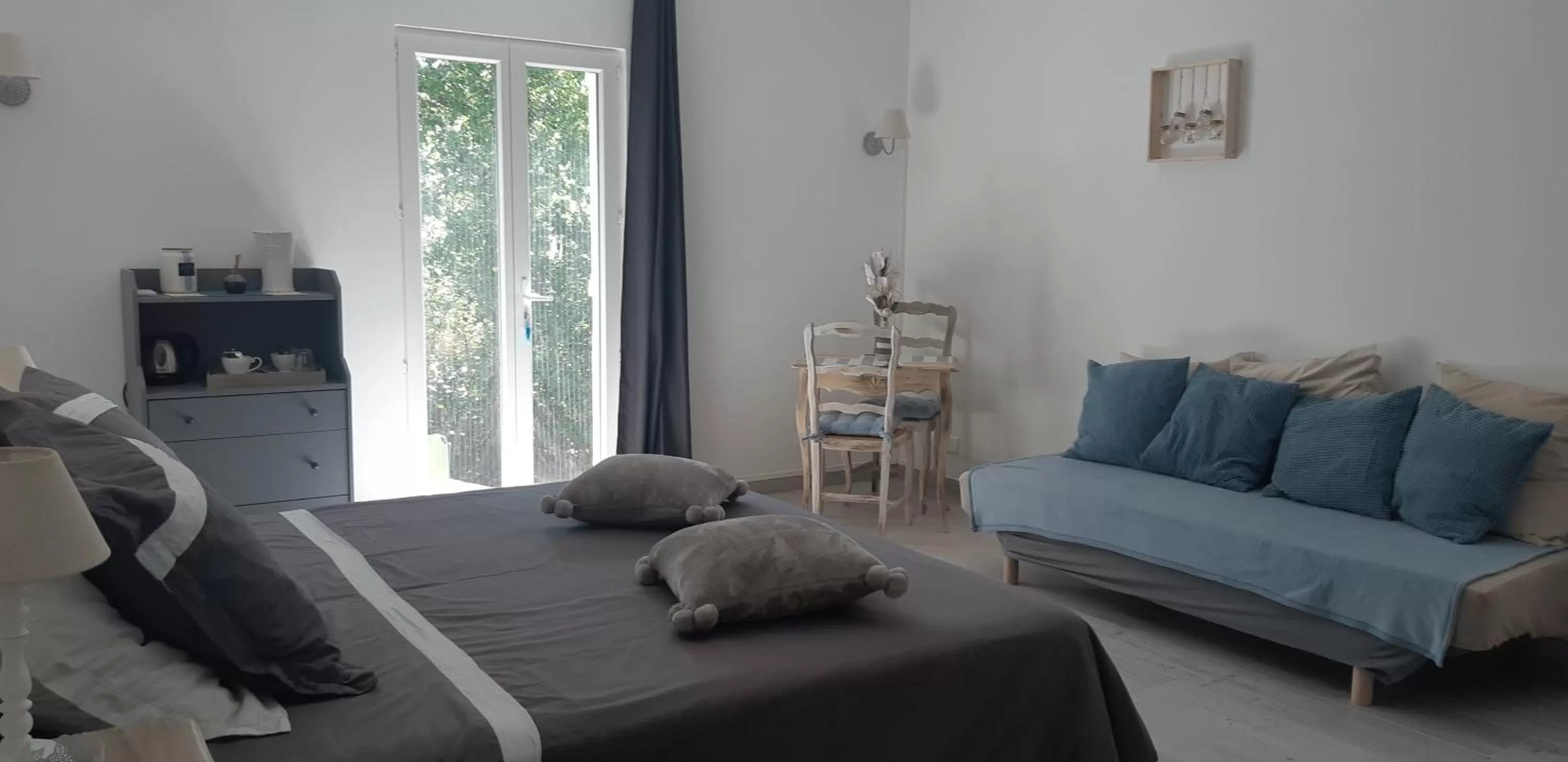 Seating area in Maison d'Hôtes & Spa La Chêneraie-Provence Ventoux