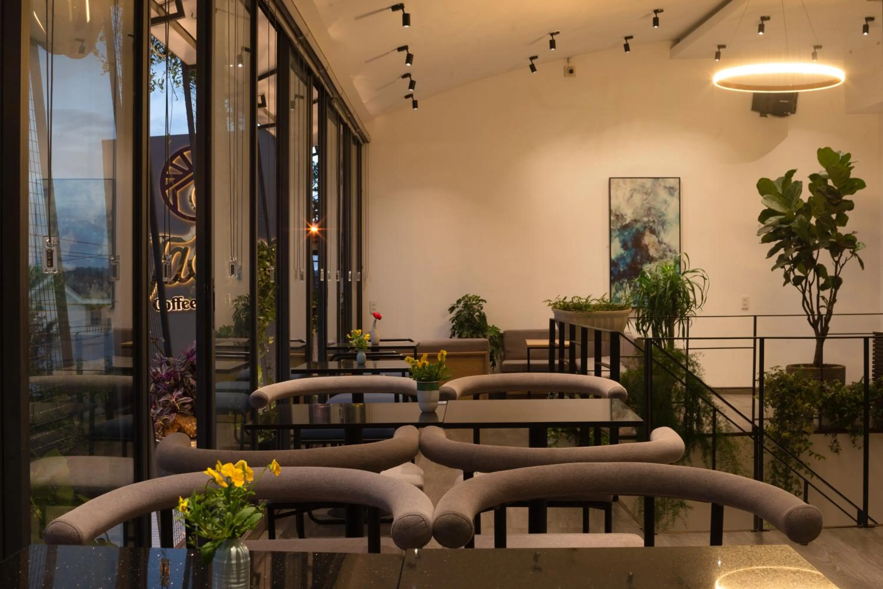 Restaurant/places to eat in Tasme Hotel