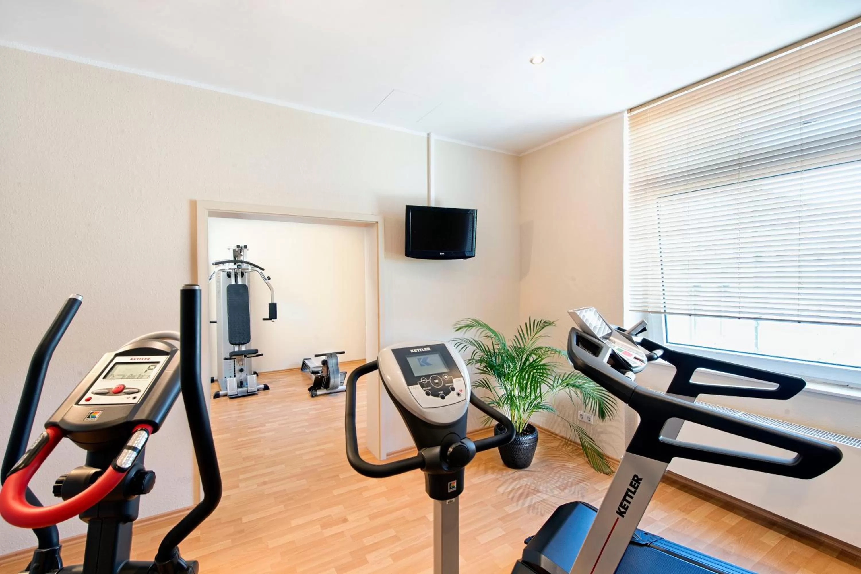 Fitness centre/facilities in Wyndham Duisburger Hof