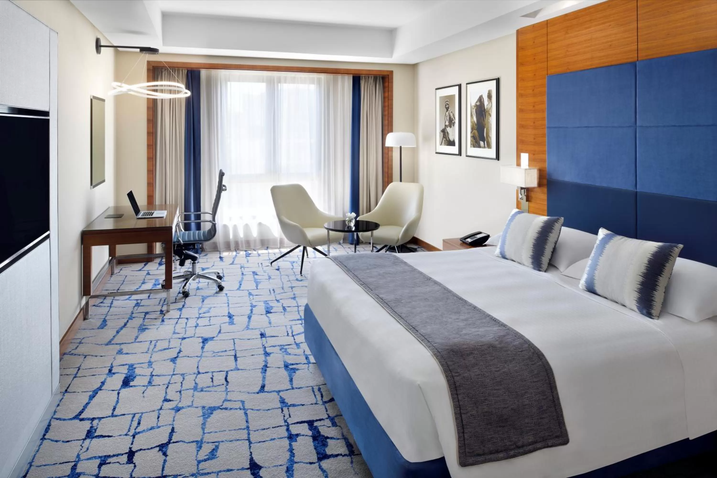 Photo of the whole room, Bed in Mövenpick Hotel & Apartments Bur Dubai