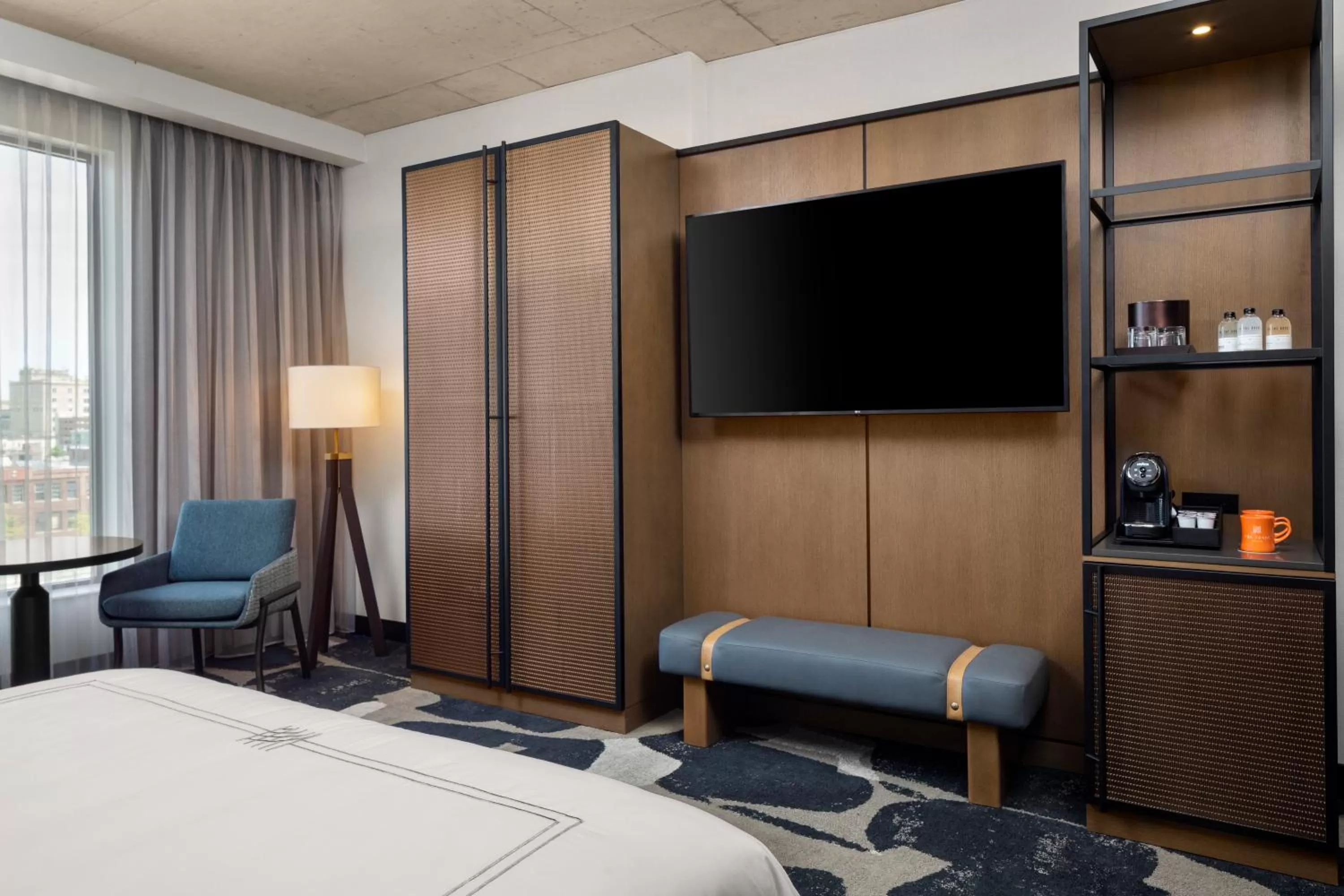 TV and multimedia, Bed in The Trade, Autograph Collection