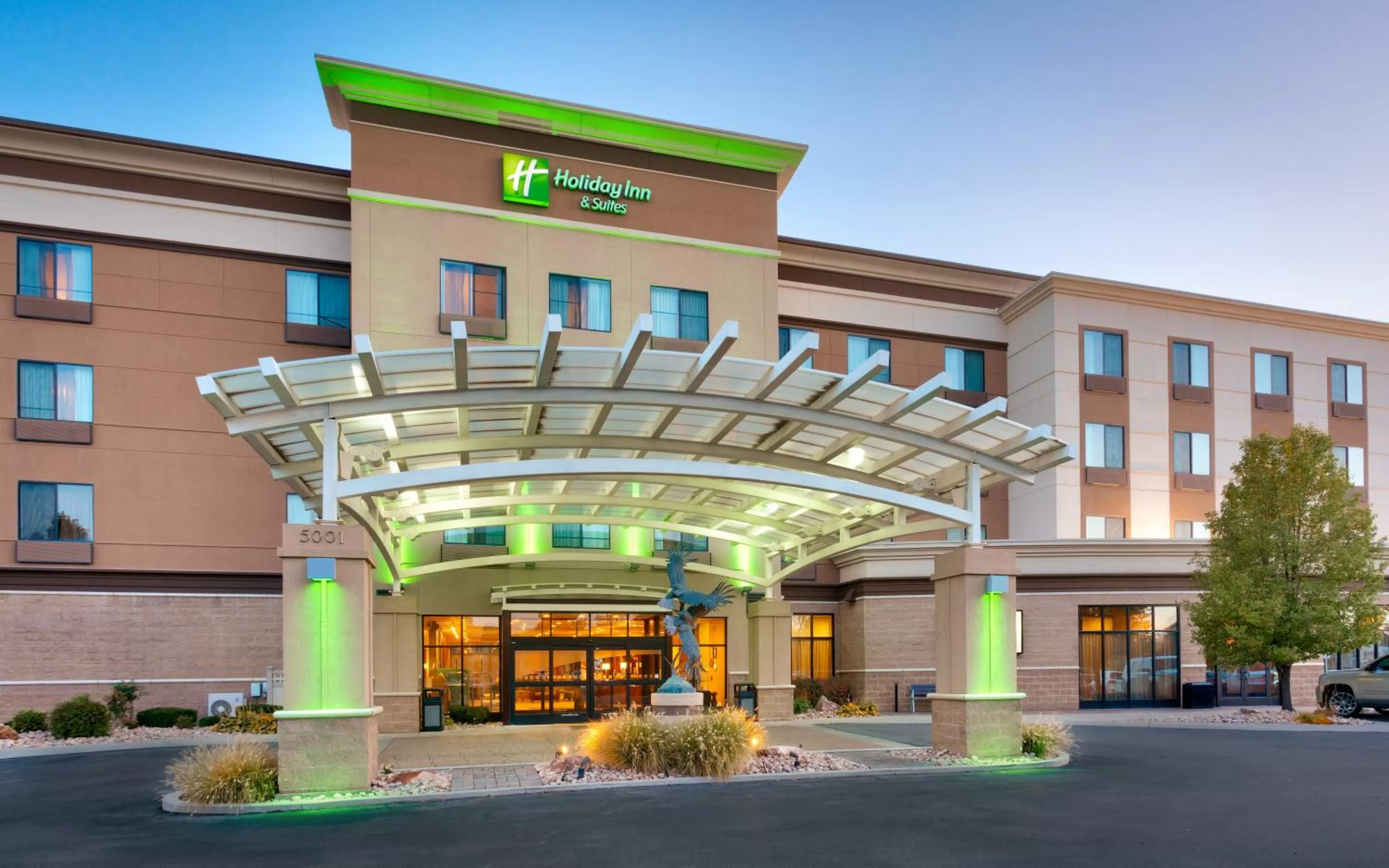 Holiday Inn & Suites Salt Lake City - Airport West by IHG