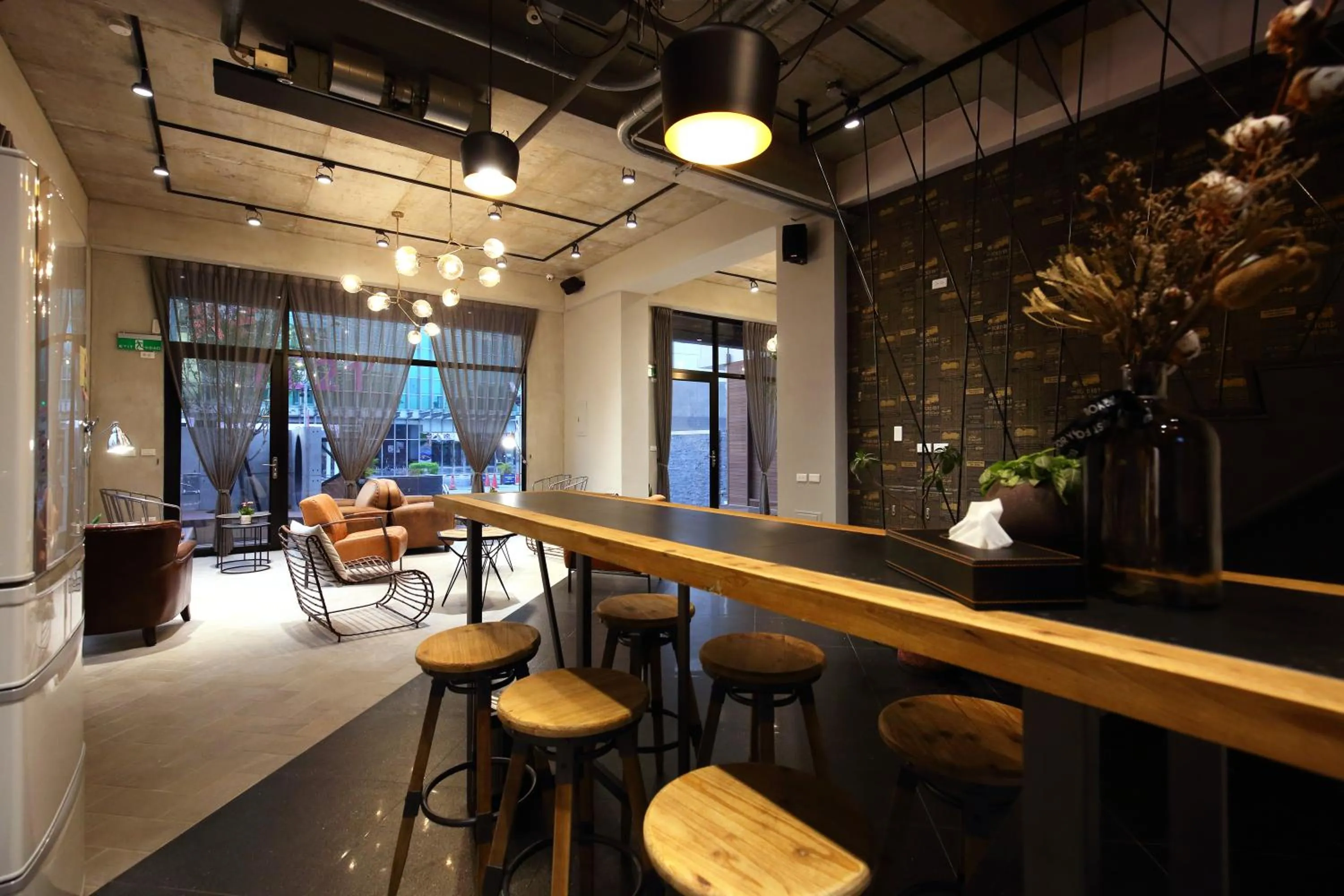 指南針民宿2178 & 工殿民宿2182