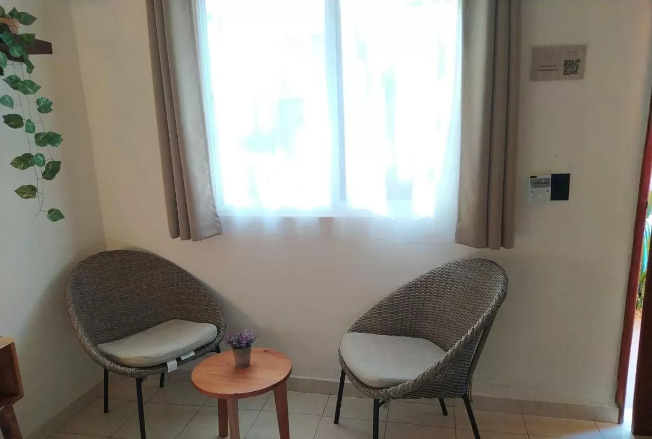 Seating area in Hotel Sur Bacalar