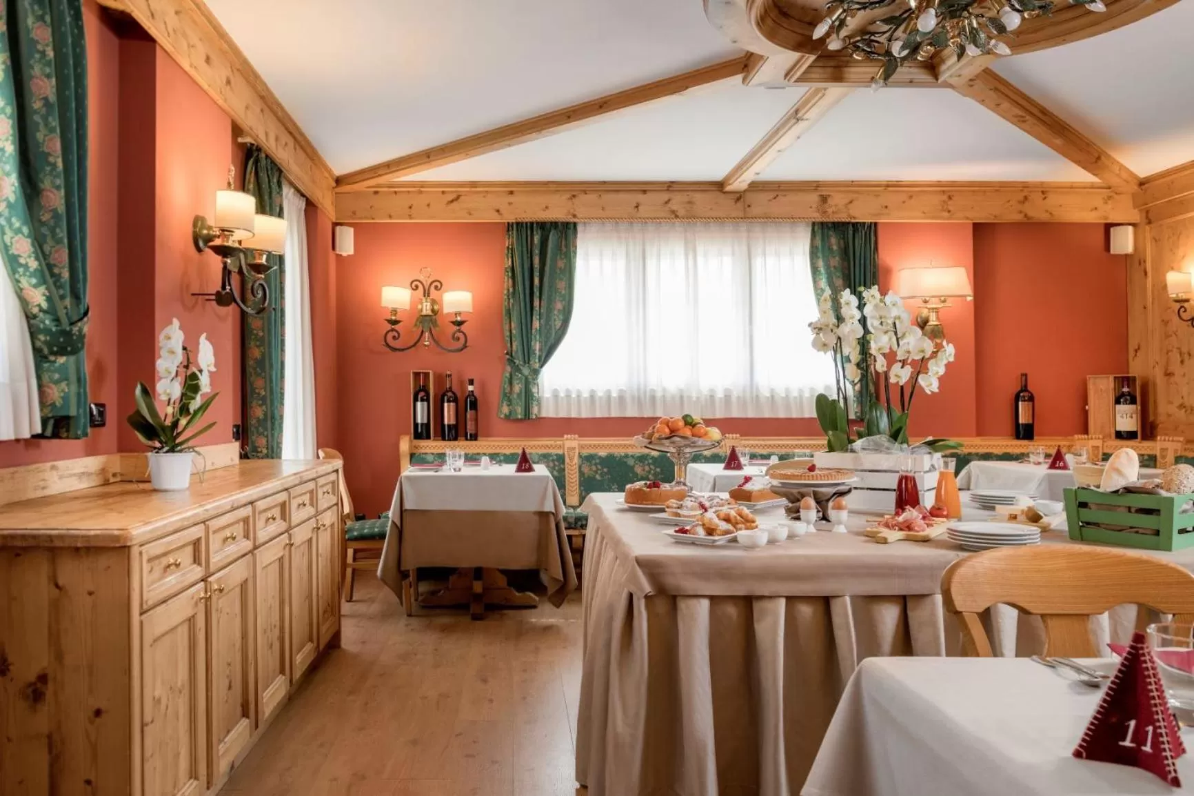 Restaurant/places to eat in Hotel Cristallo