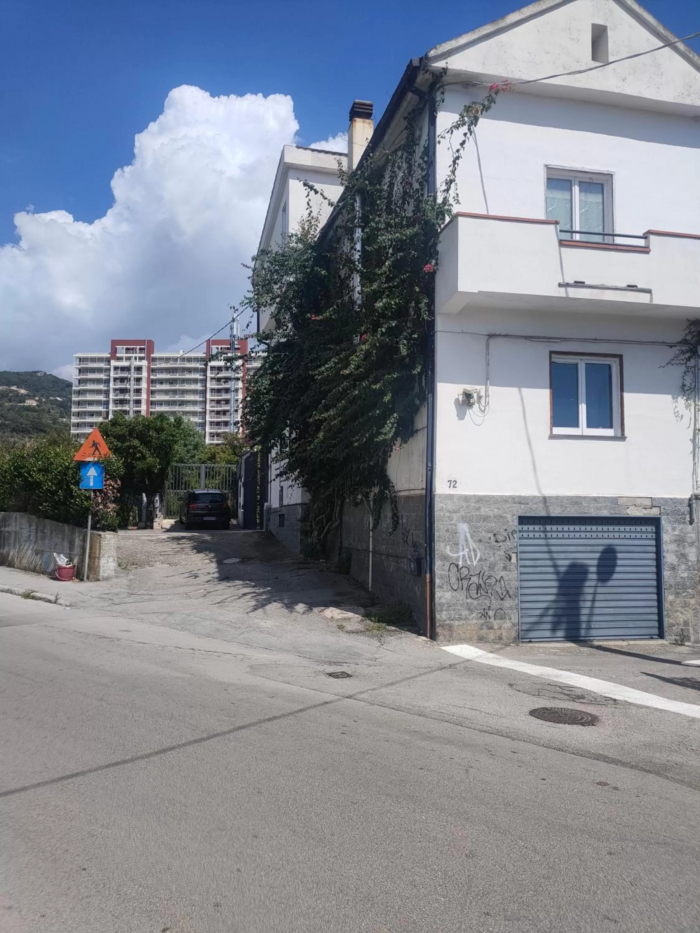 Property Building in Villa Picarielli