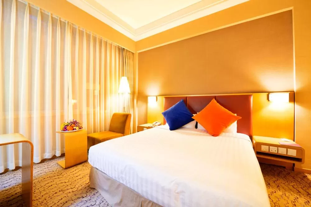 Photo of the whole room, Bed in Beijing XinQiao Hotel