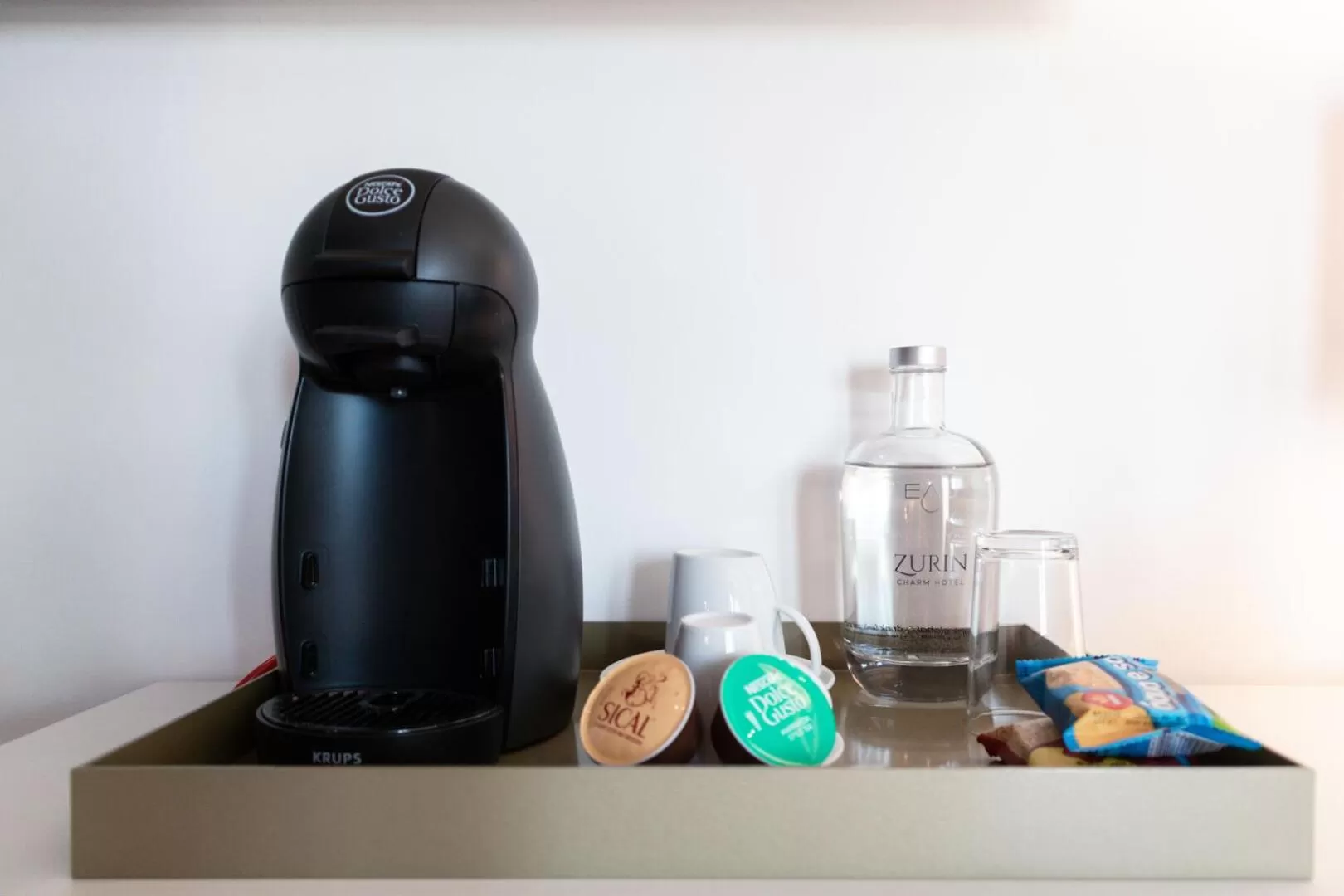 Coffee/tea facilities in Zurin Charm Hotel