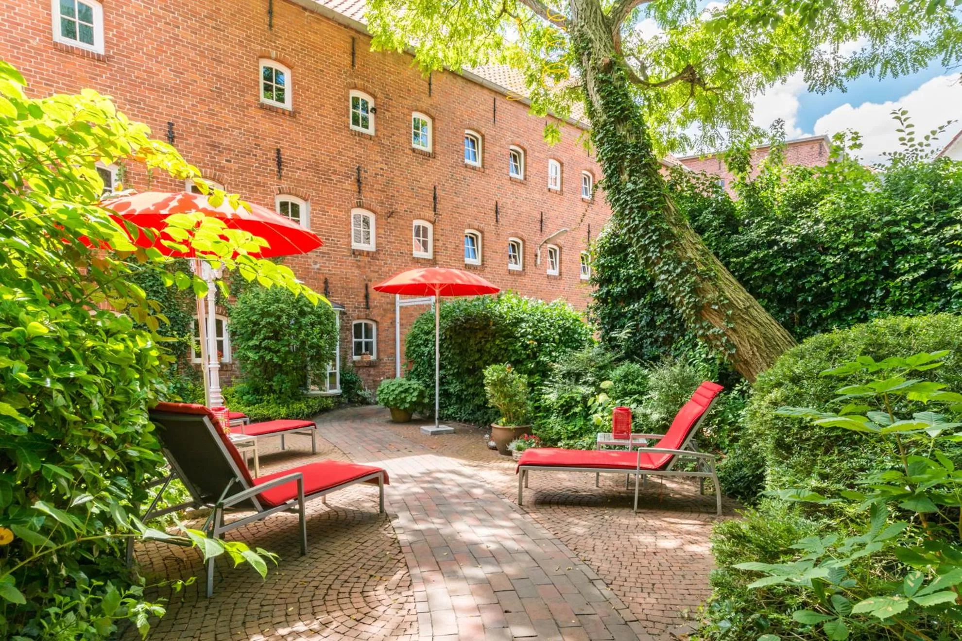 Property building in Romantik Hotel Reichshof