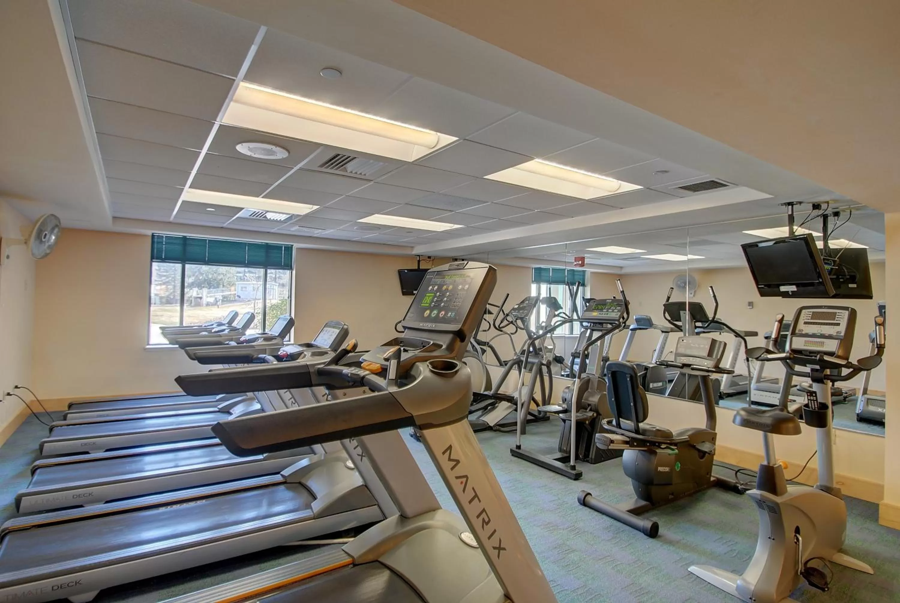 Fitness centre/facilities in Wellsworth Hotel