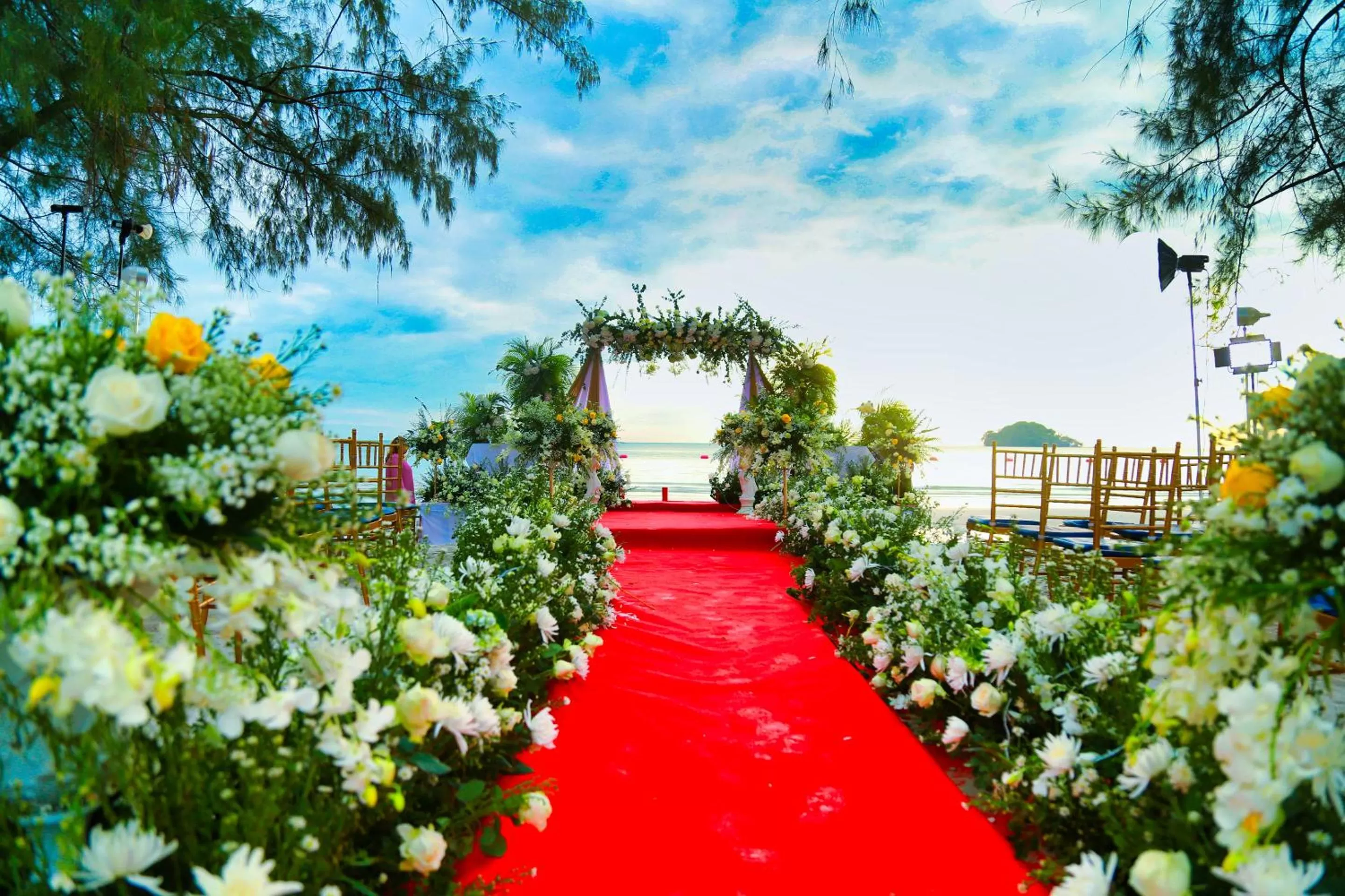 wedding in Naiya Sea Resort