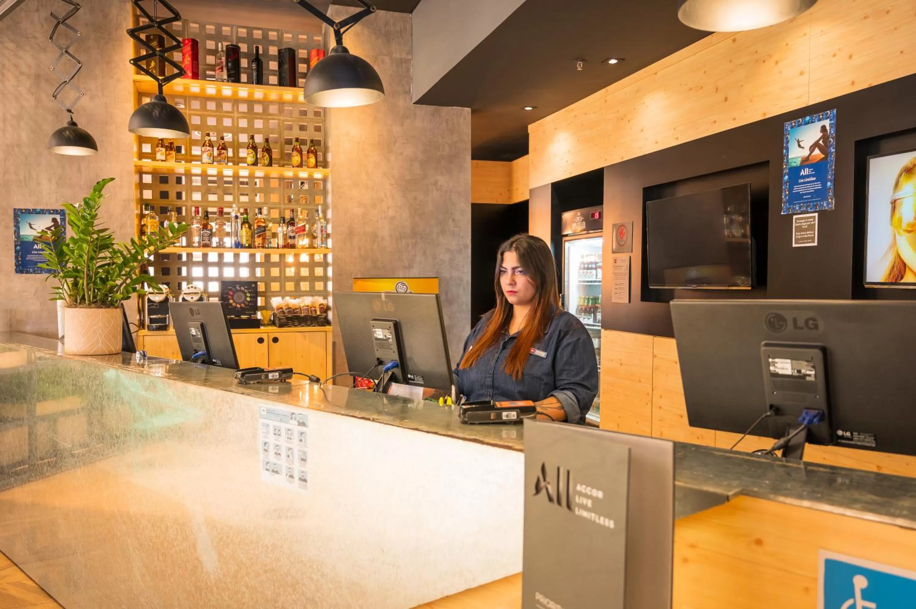 Lobby or reception in ibis Ribeirao Preto Shopping