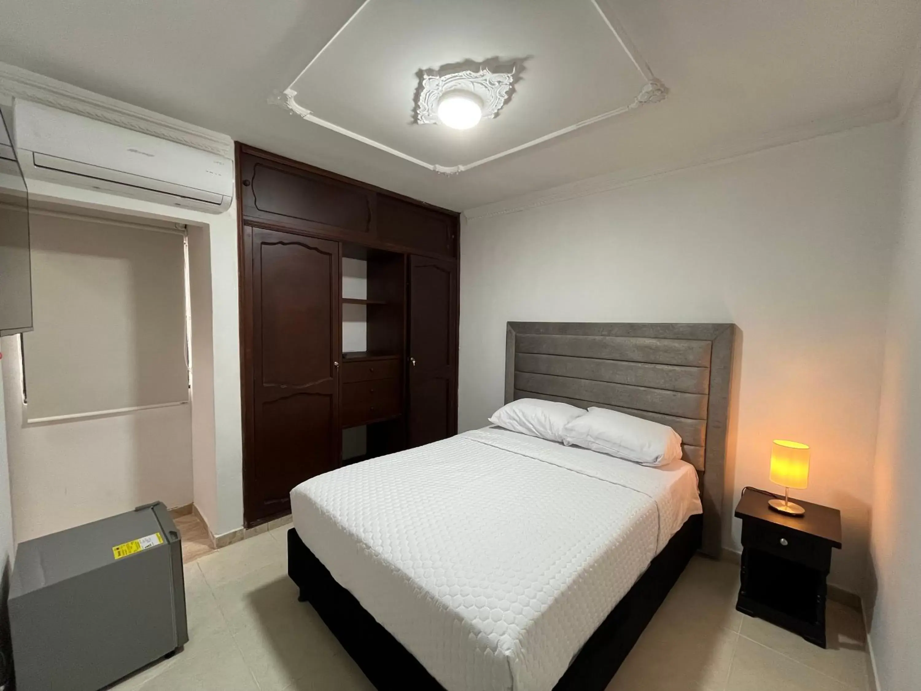 Double Room with Shared Bathroom in Hotel Boutique Casa Pere Double Room with Shared Bathroom in Hotel Boutique Casa Pere