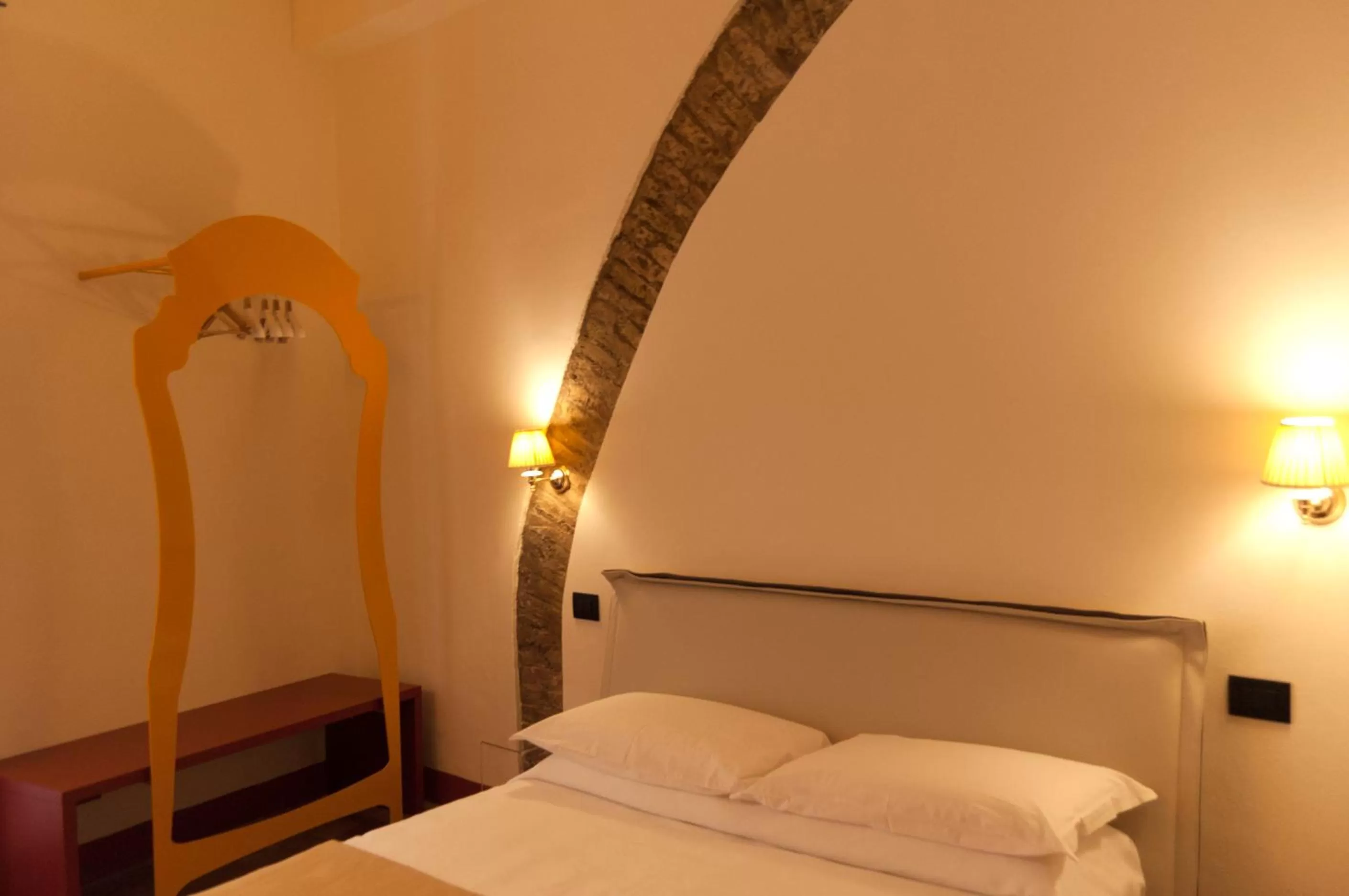 Bedroom, Bed in Palazzo Benucci