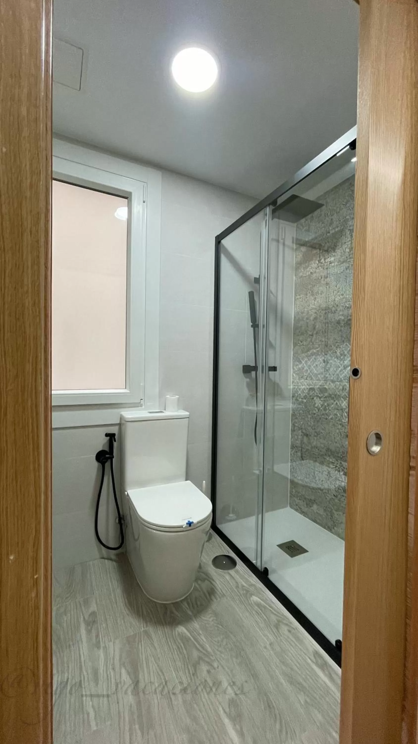 Bathroom in BARCELONA73 By Vigovacaciones