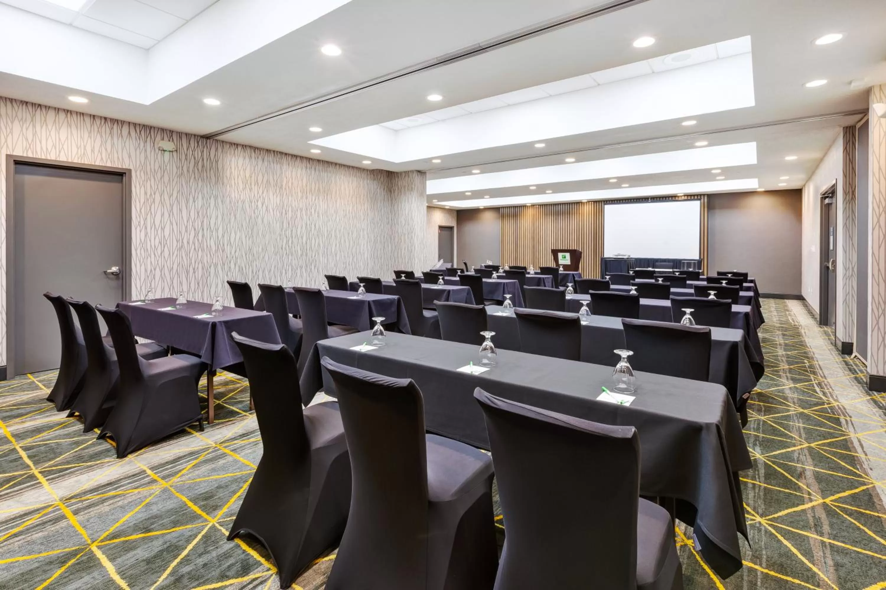 Meeting/conference room in Holiday Inn Grand Rapids Downtown by IHG