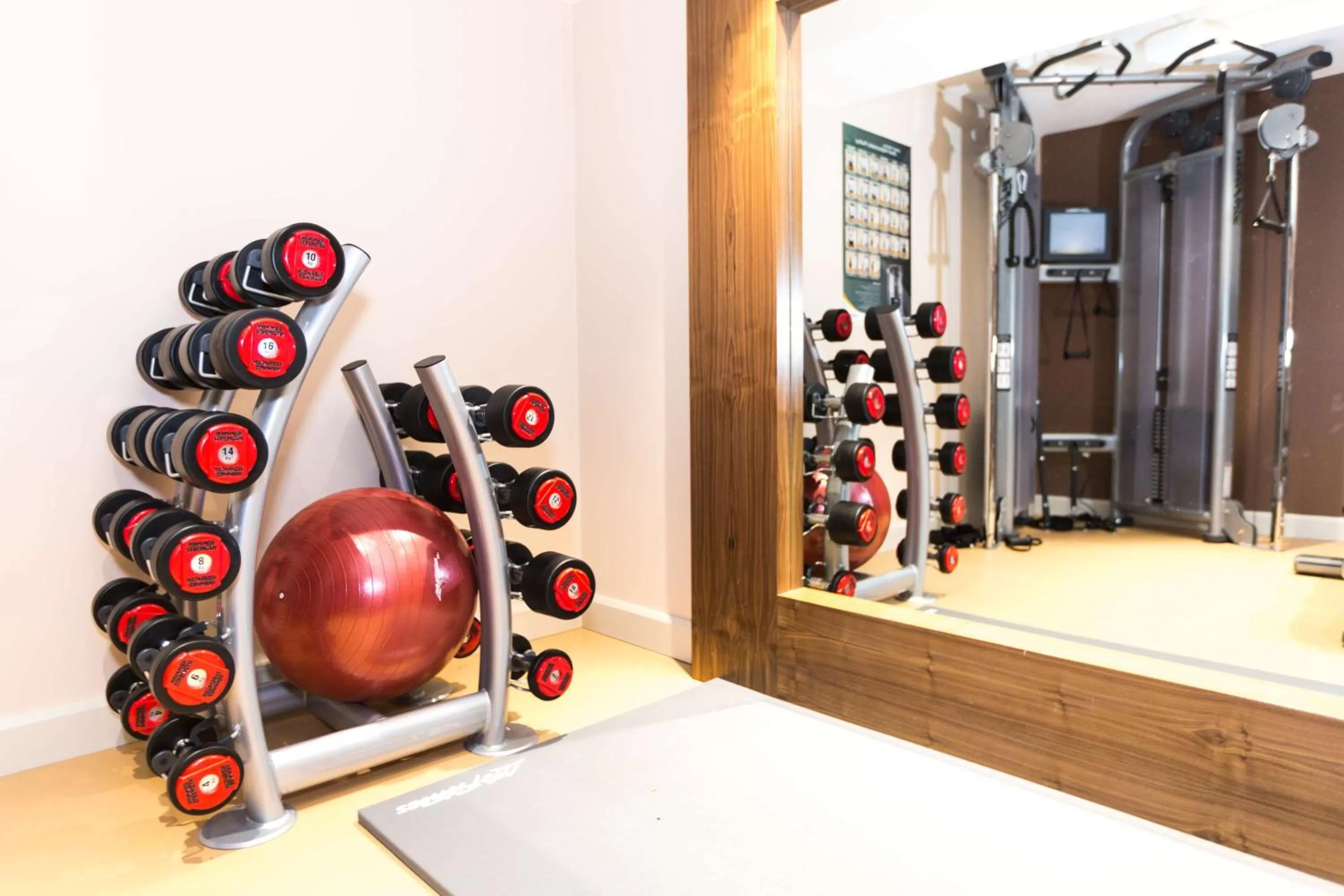 Fitness centre/facilities in DoubleTree by Hilton London - Hyde Park