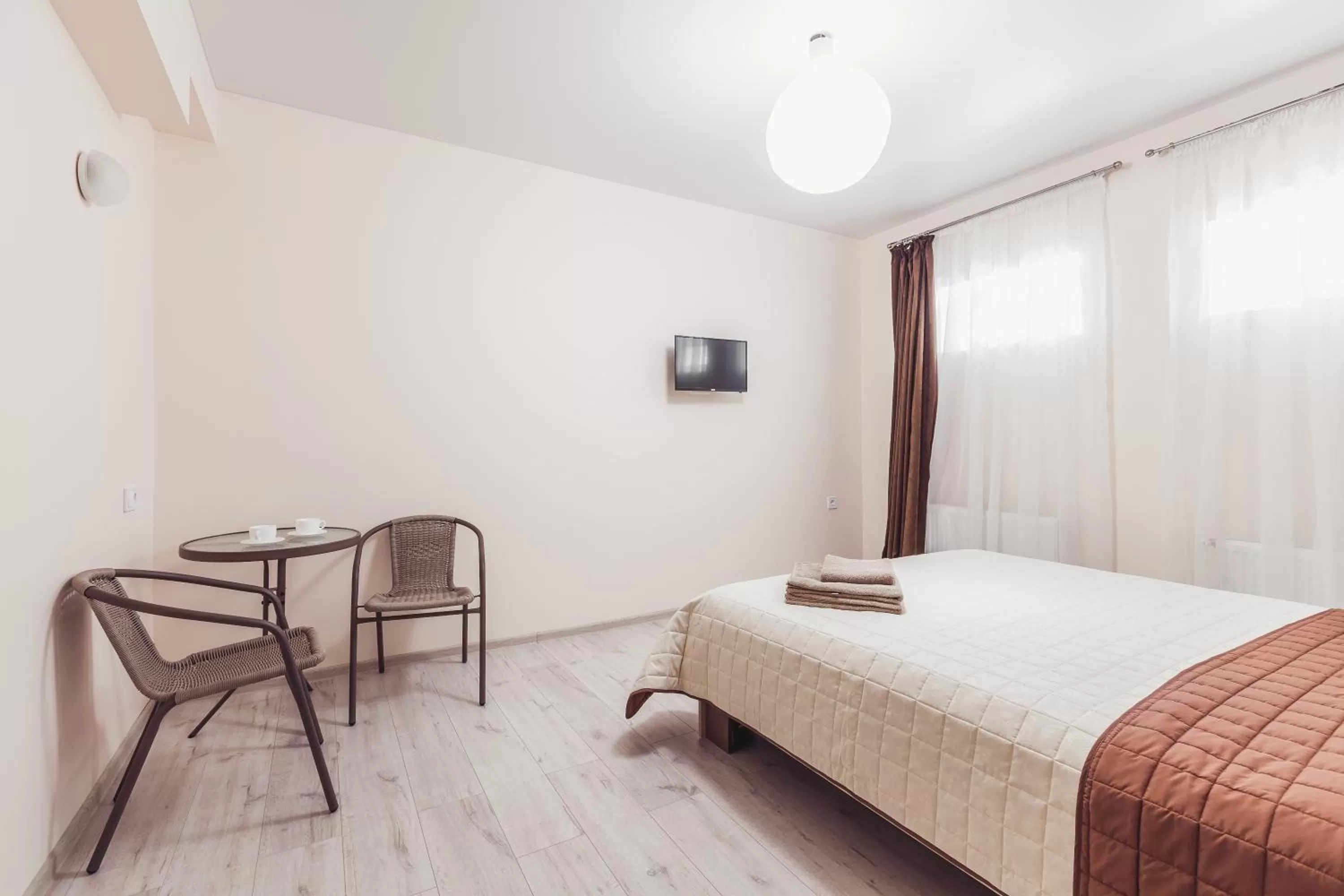 Bed in Apartments near Deribasovskaya