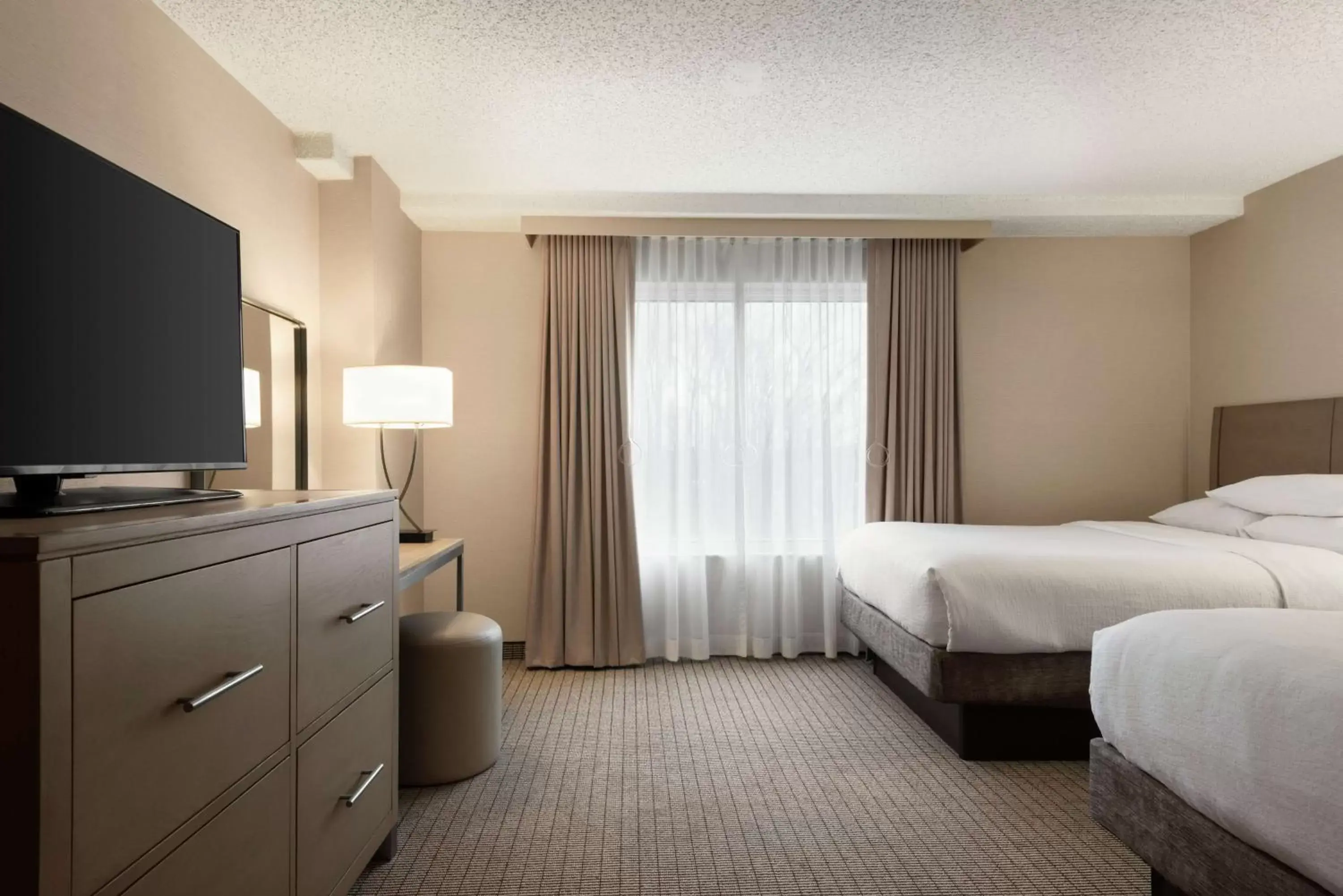 Double Suite with Two Double Beds - Hearing Accessible/Non-Smoking in Embassy Suites by Hilton Cleveland Rockside Double Suite with Two Double Beds - Hearing Accessible/Non-Smoking in Embassy Suites by Hilton Cleveland Rockside