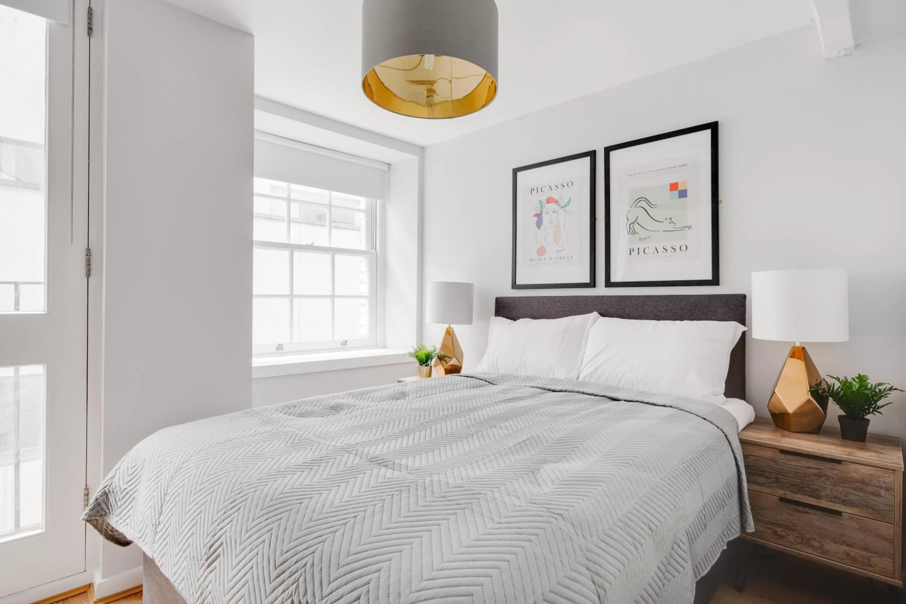 Bedroom, Bed in Stanley St Suites By GuestFirst