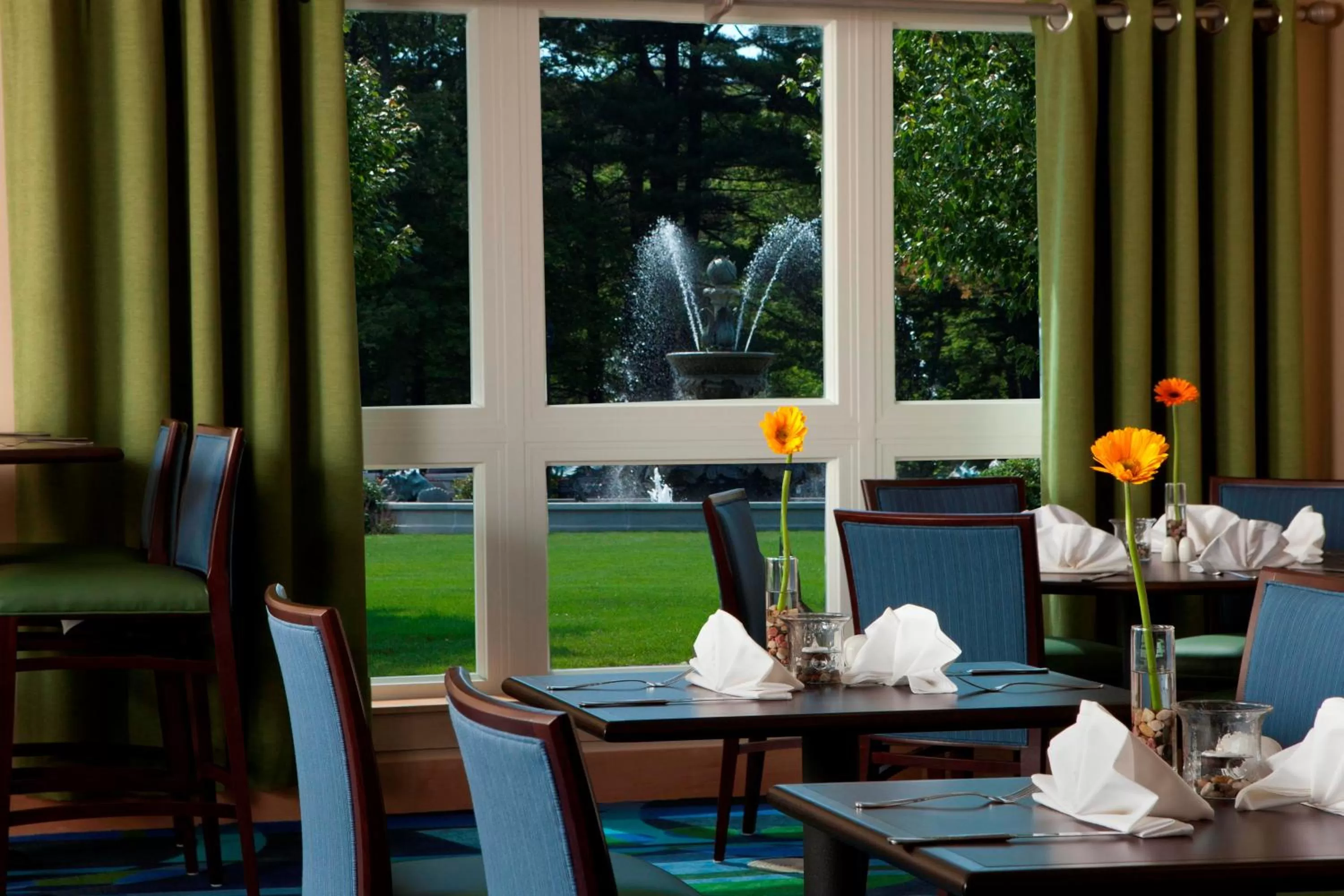Restaurant/places to eat in The Wylie Inn and Conference Center at Endicott College