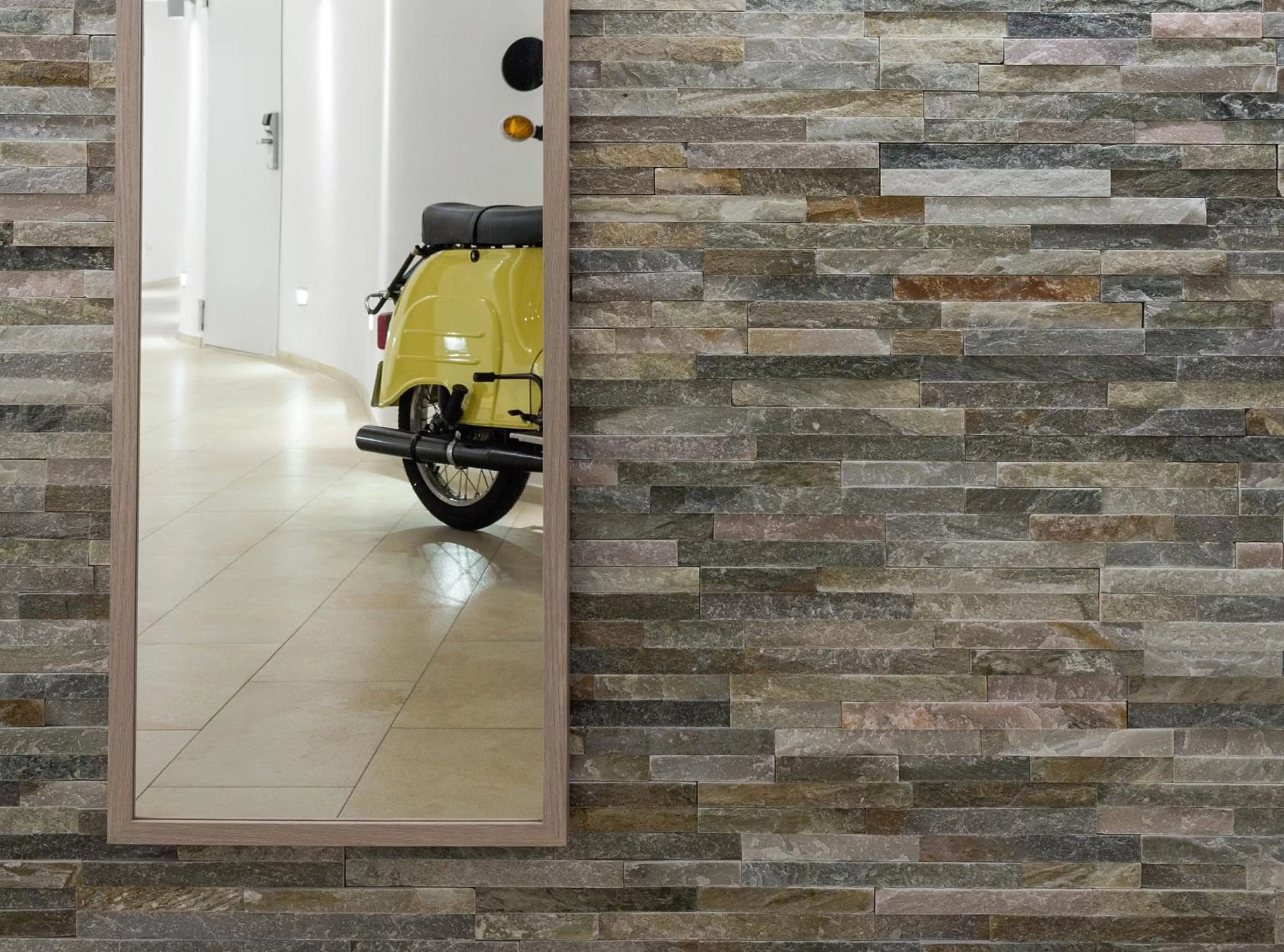 Decorative detail in Hotel Alea City