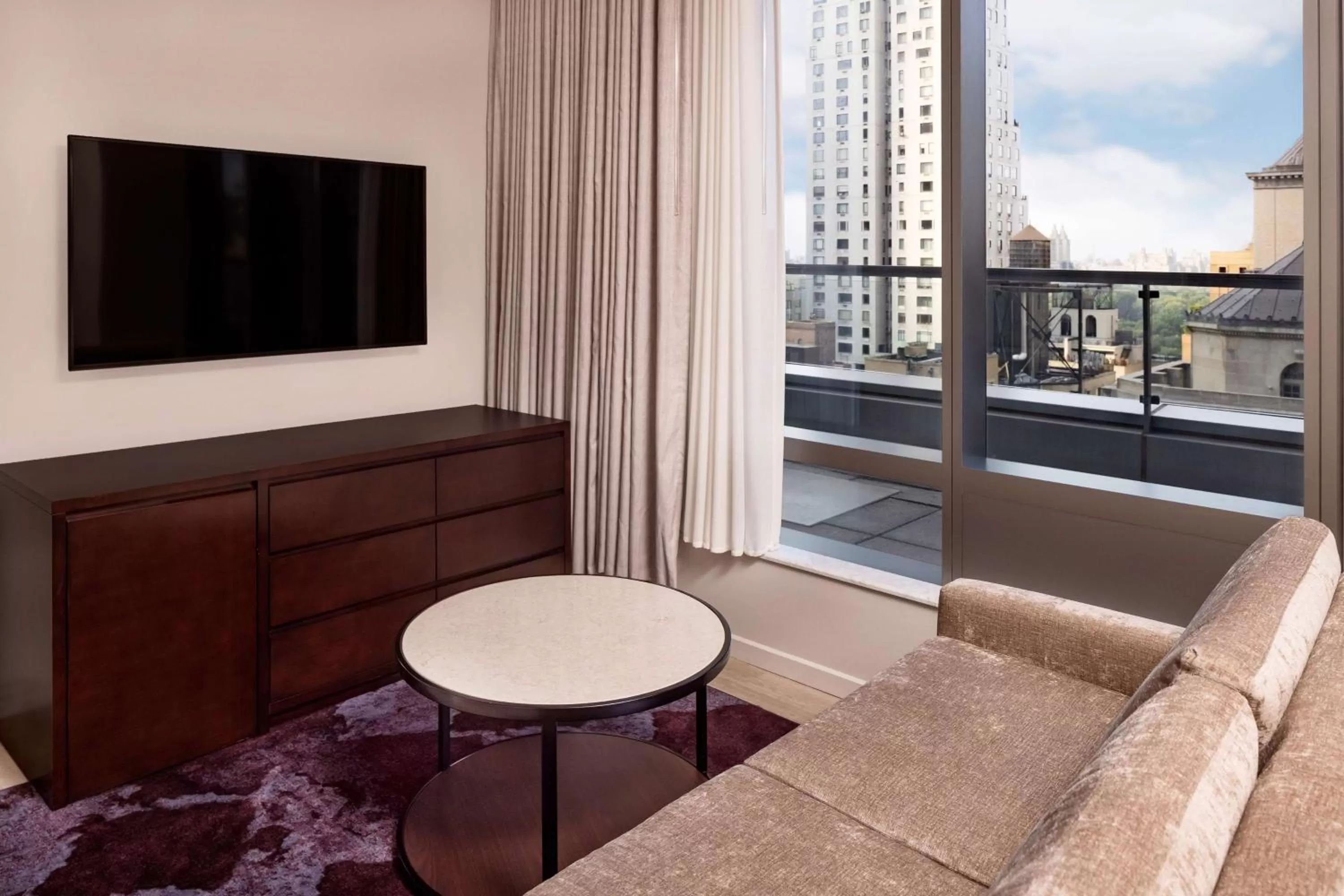TV and multimedia in Hilton Club West 57th Street New York