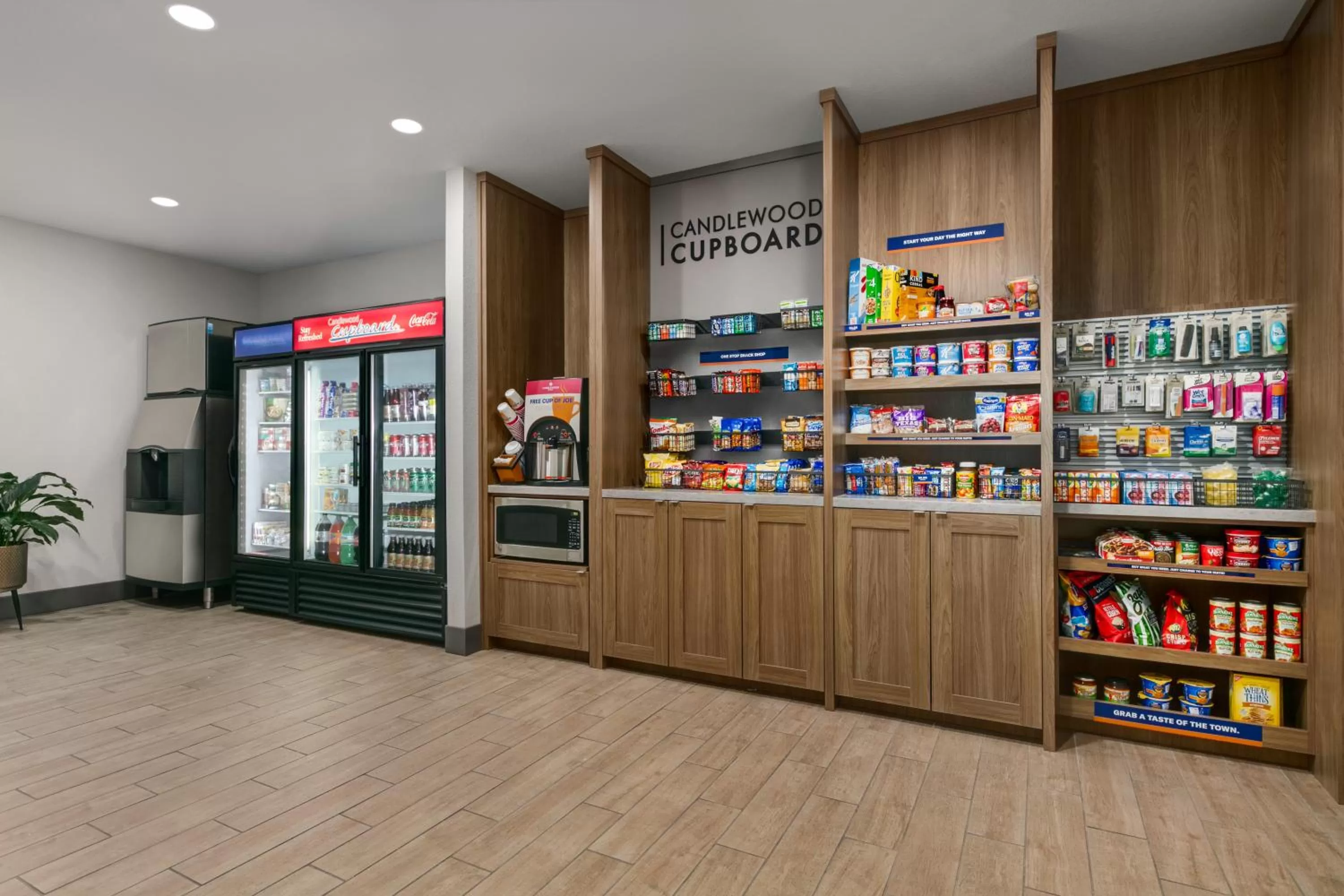 Supermarket/grocery shop in Candlewood Suites Kansas City Northeast by IHG