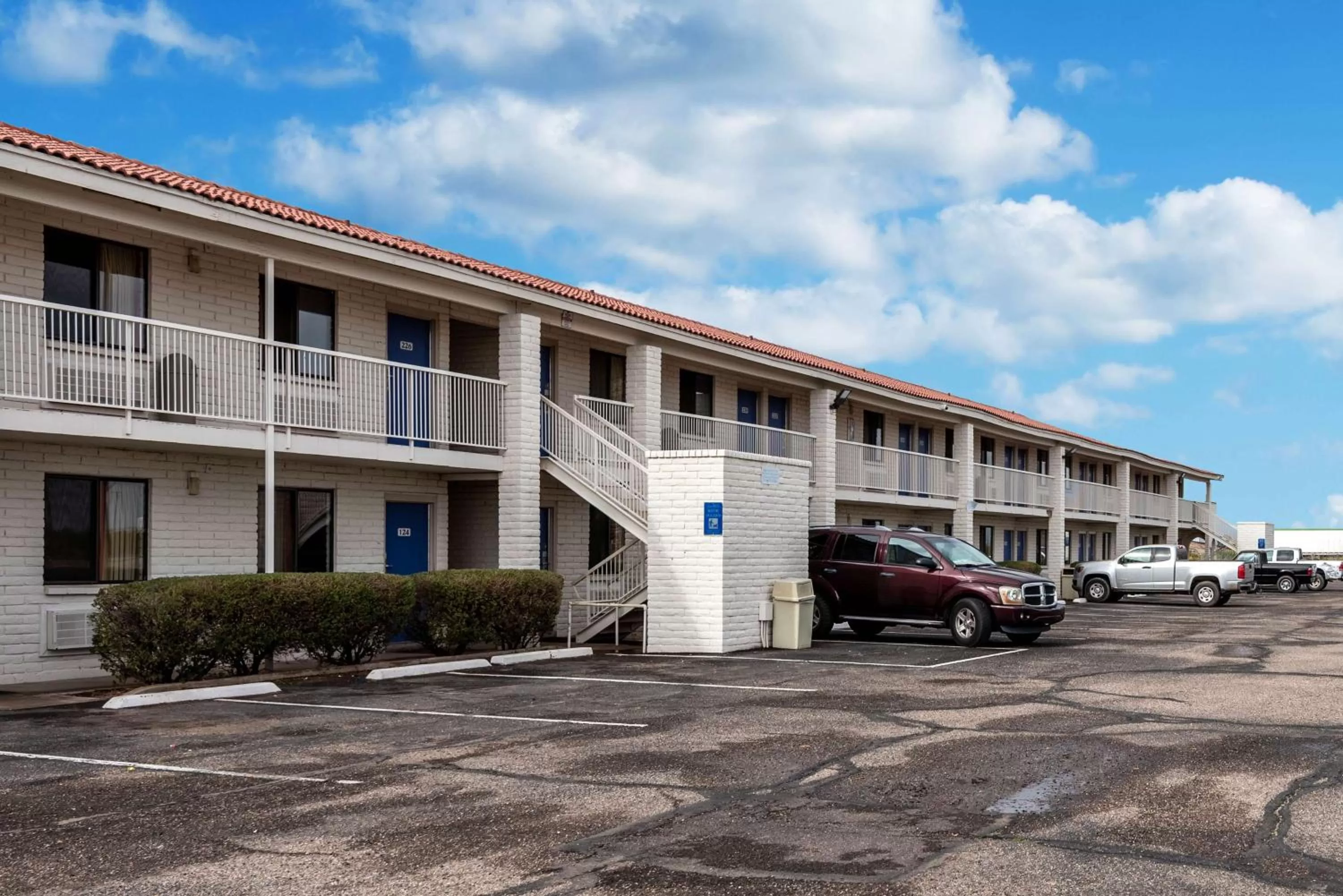 Property building in Motel 6 Eloy Arizona Casa Grande