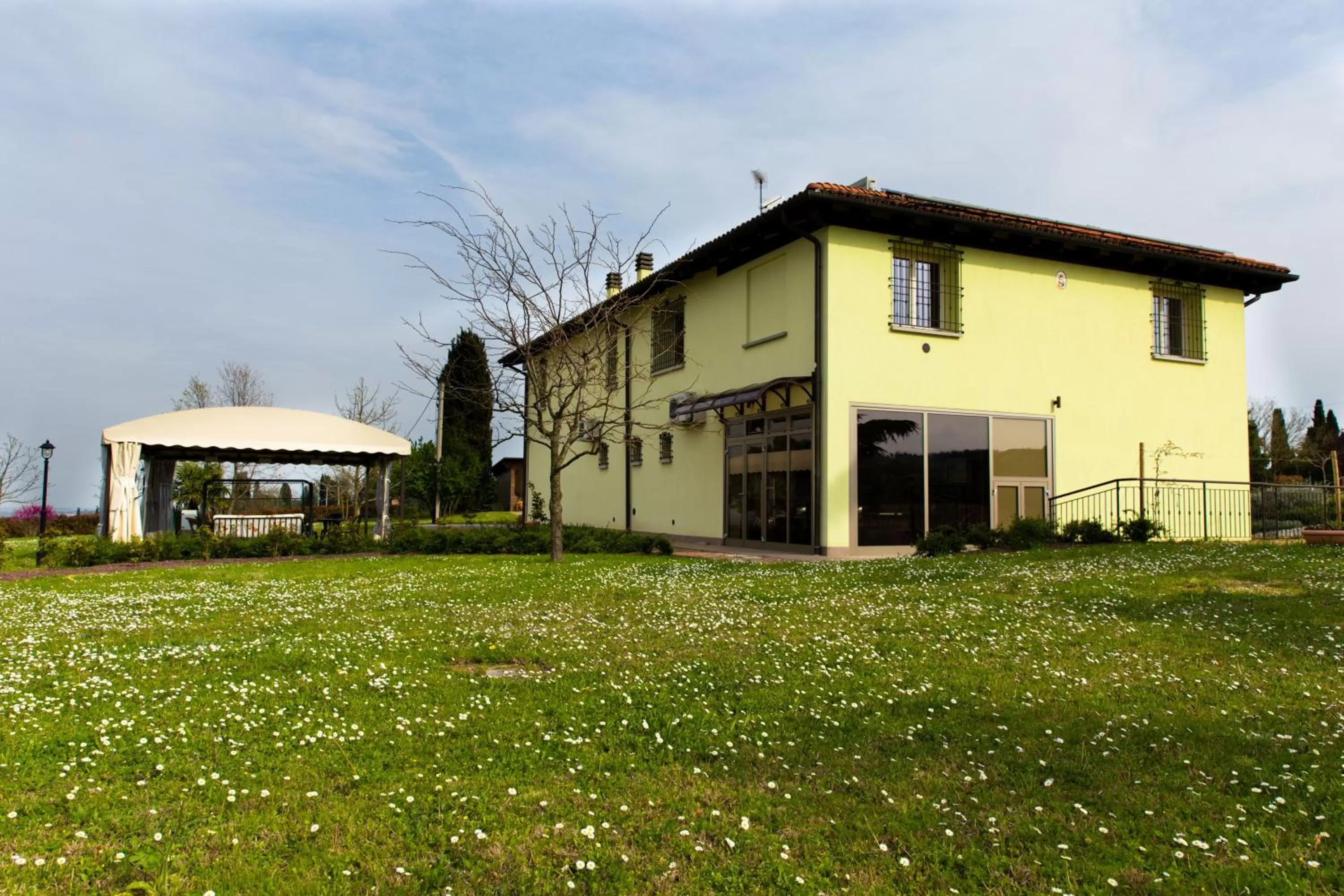 Garden view in B&B Magic