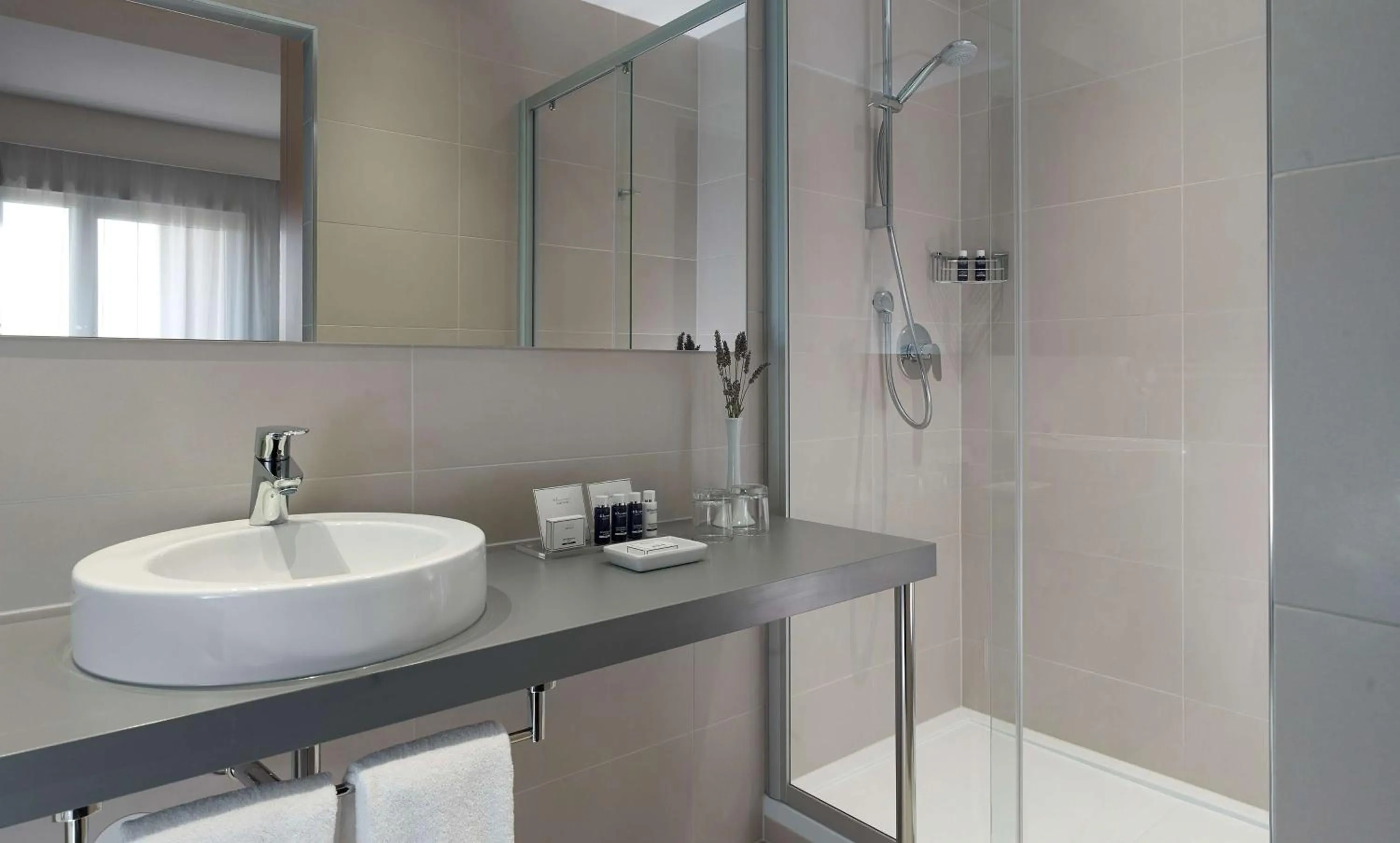 Toilet in Park Plaza Belvedere Medulin