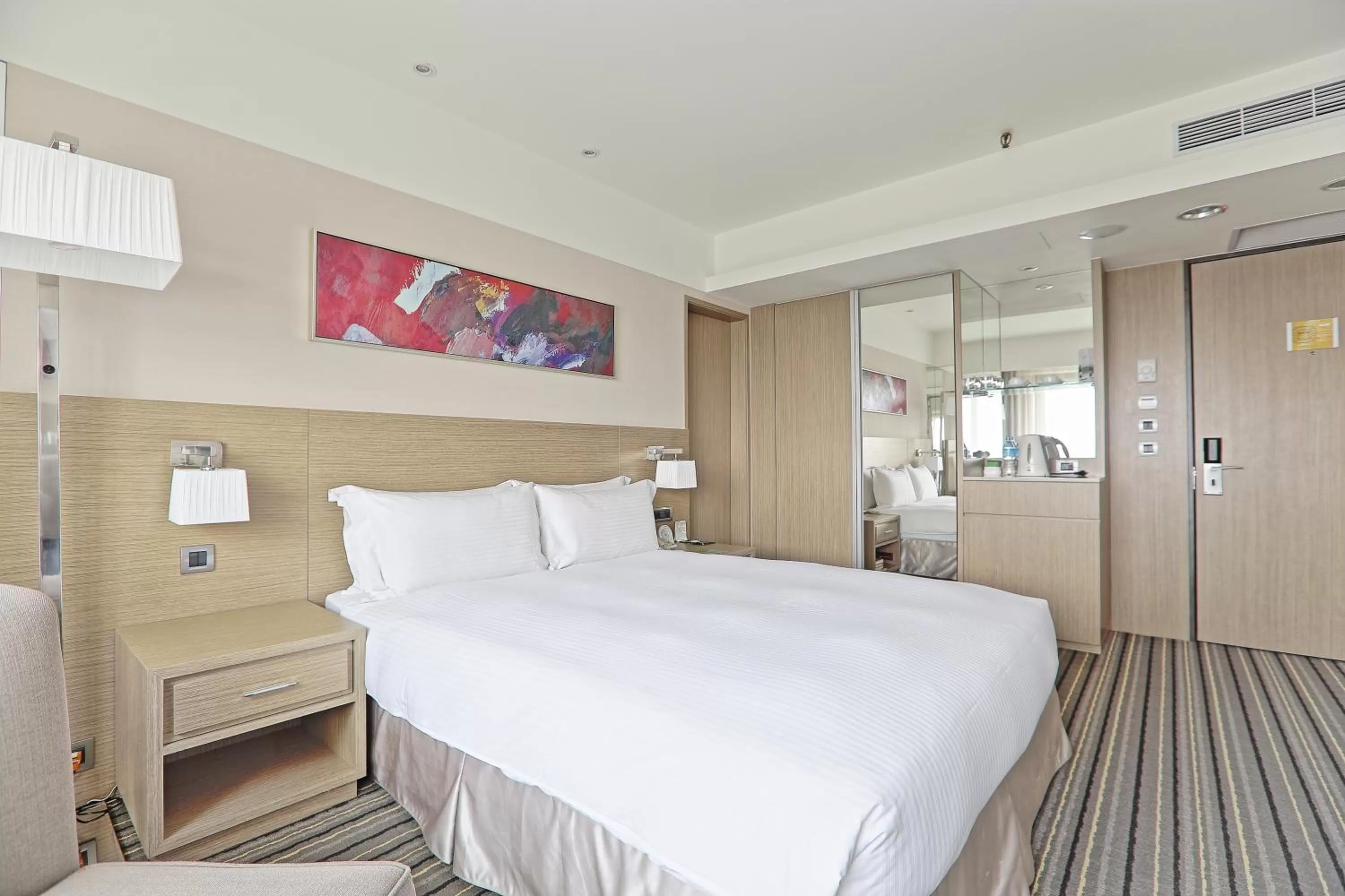 Photo of the whole room, Bed in Santos Hotel