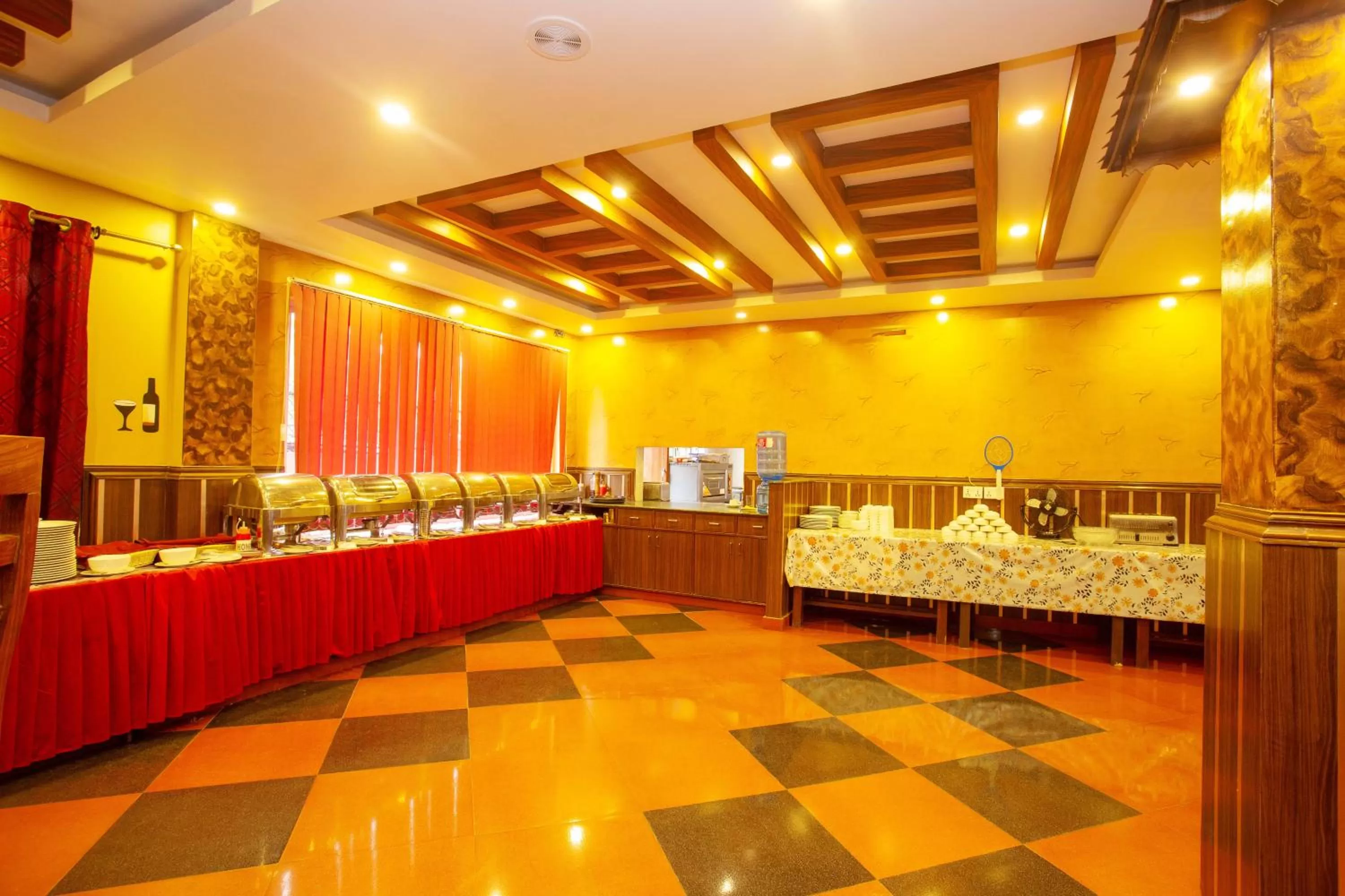 Restaurant/places to eat in Hotel Iceland