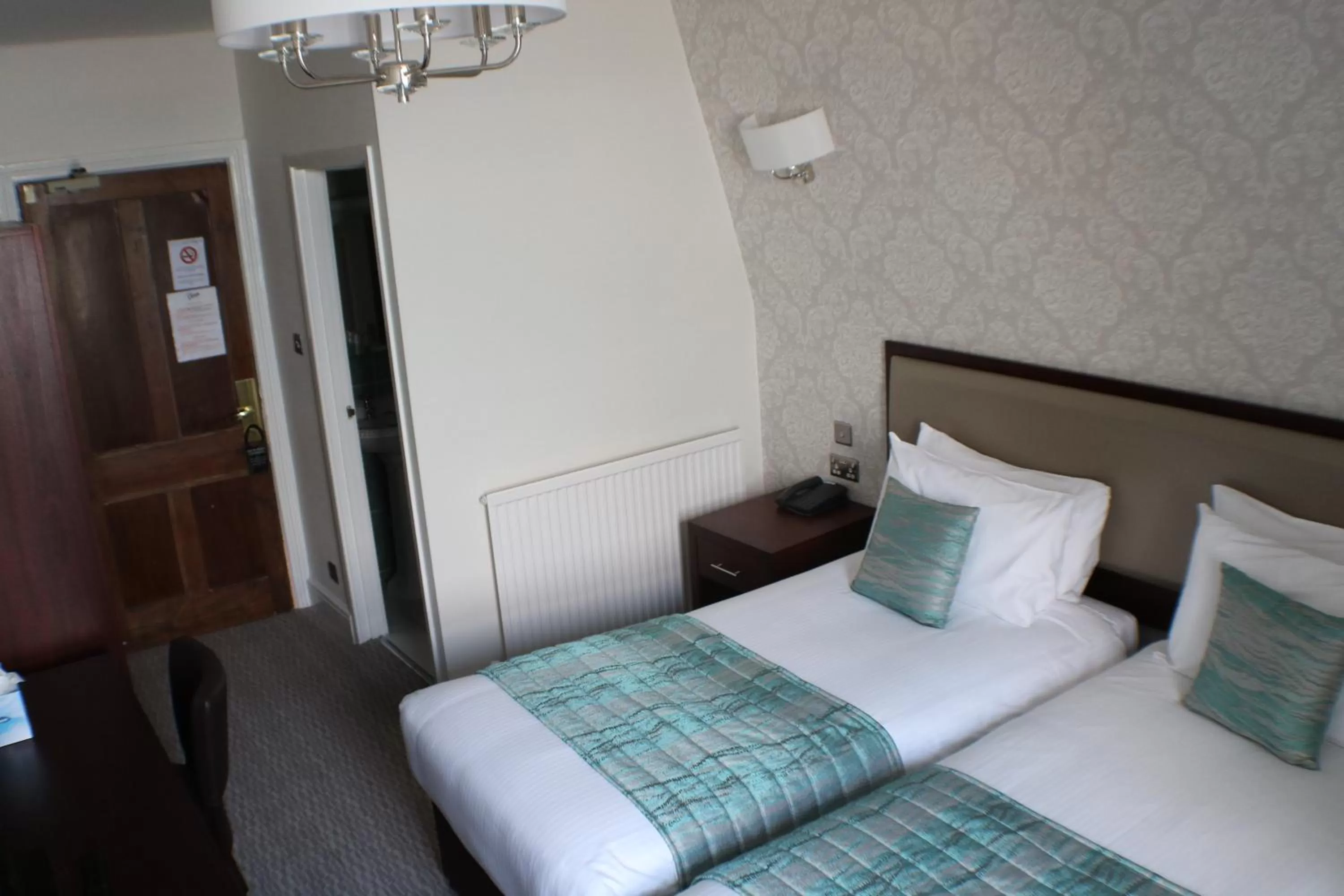 Bedroom in Hotel Victoria