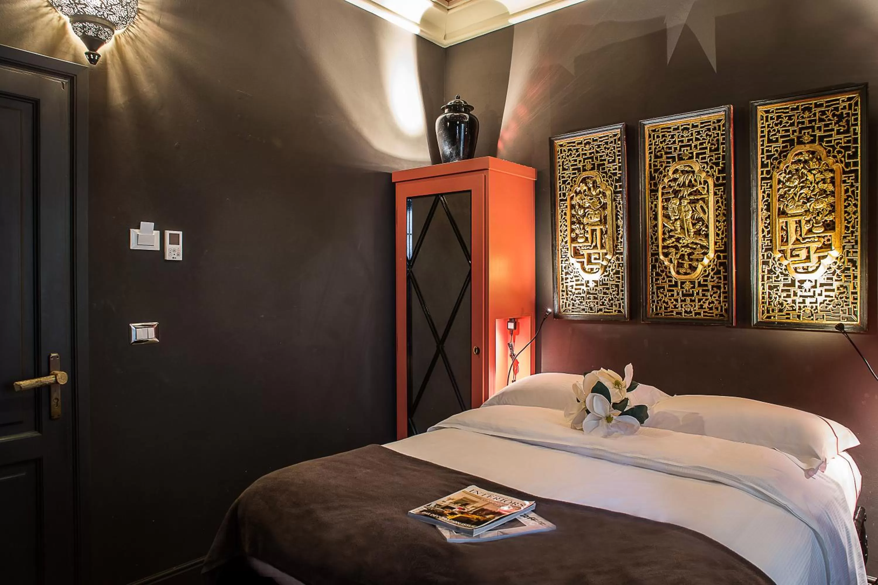 Bed in Porcellino Gallery Art Boutique BB