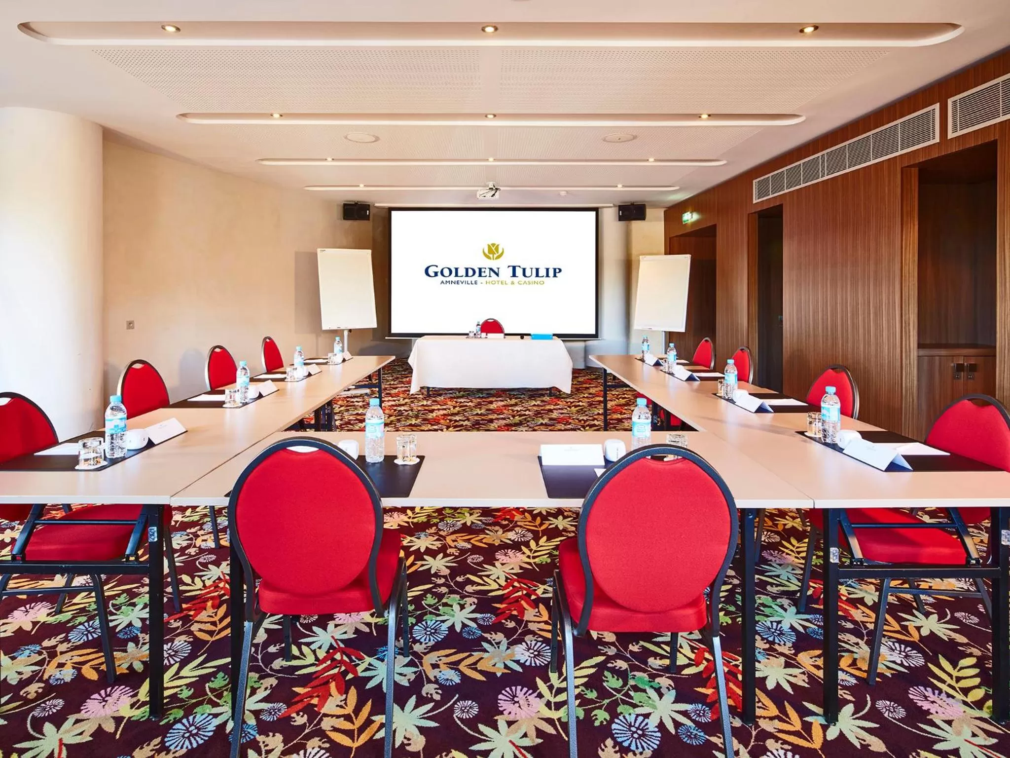 Meeting/conference room in Golden Tulip Amnéville - Hôtel Spa & Casino
