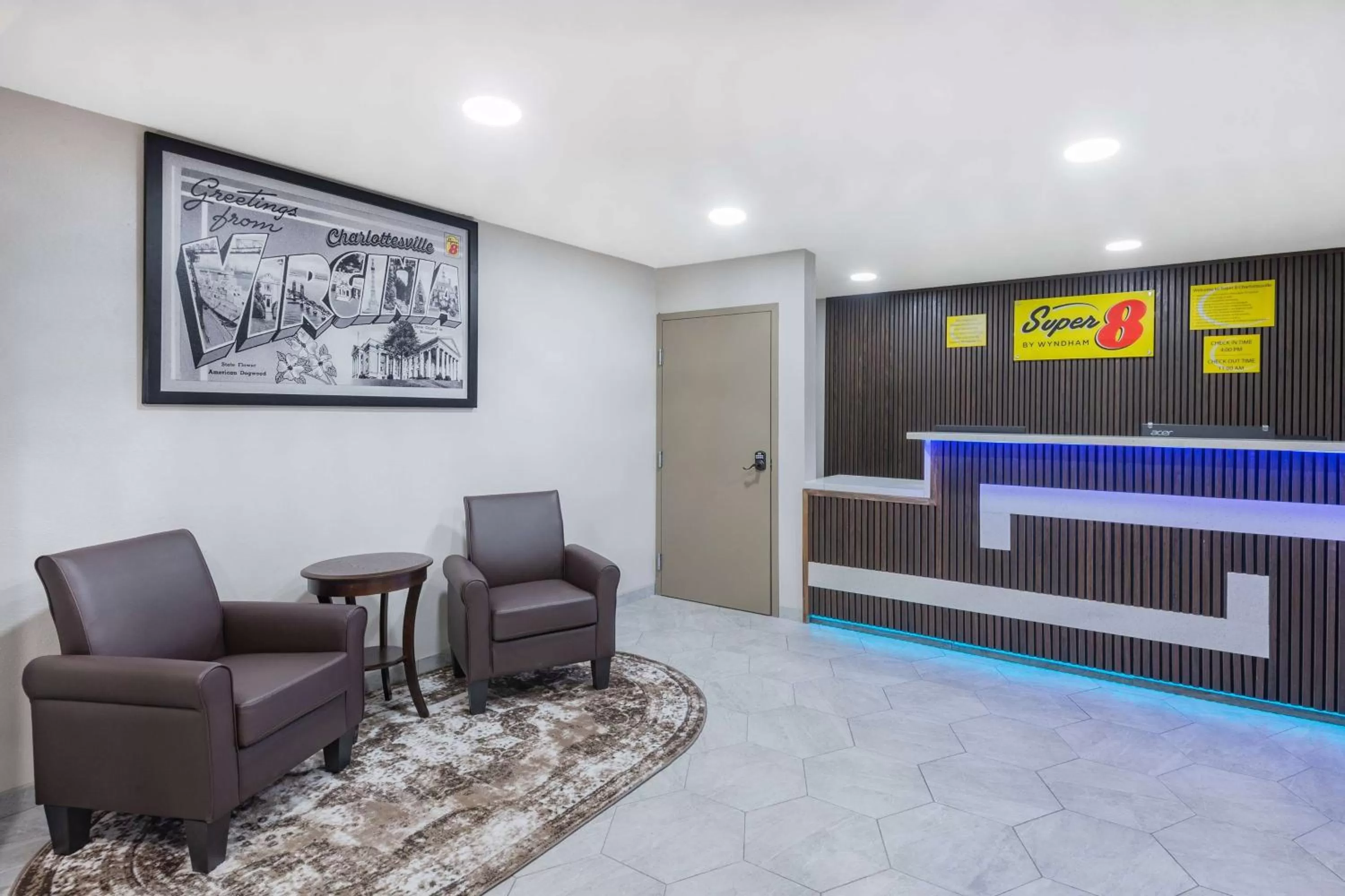 Lobby or reception in Super 8 by Wyndham Charlottesville