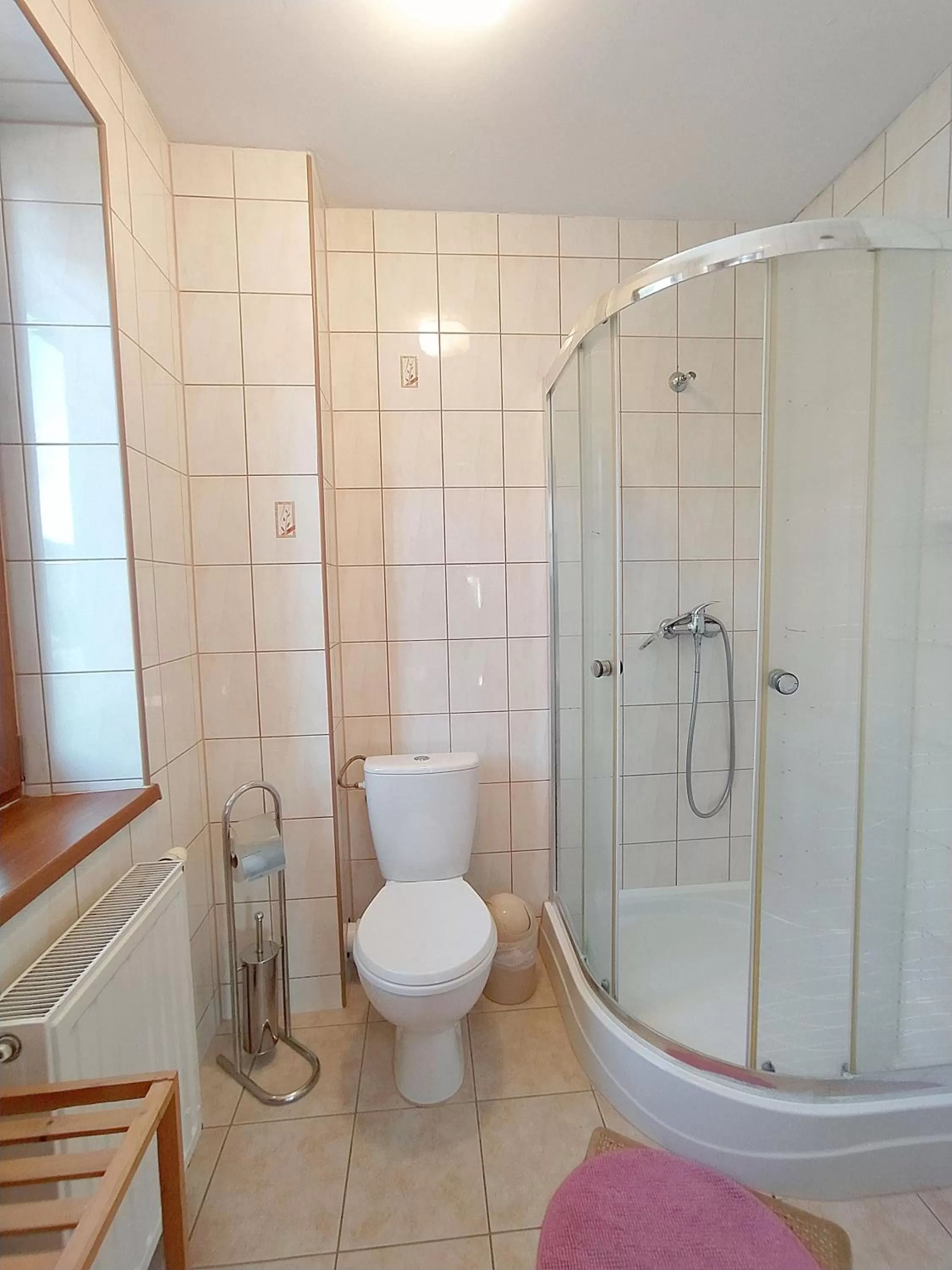 Shower in Willa Mozaika