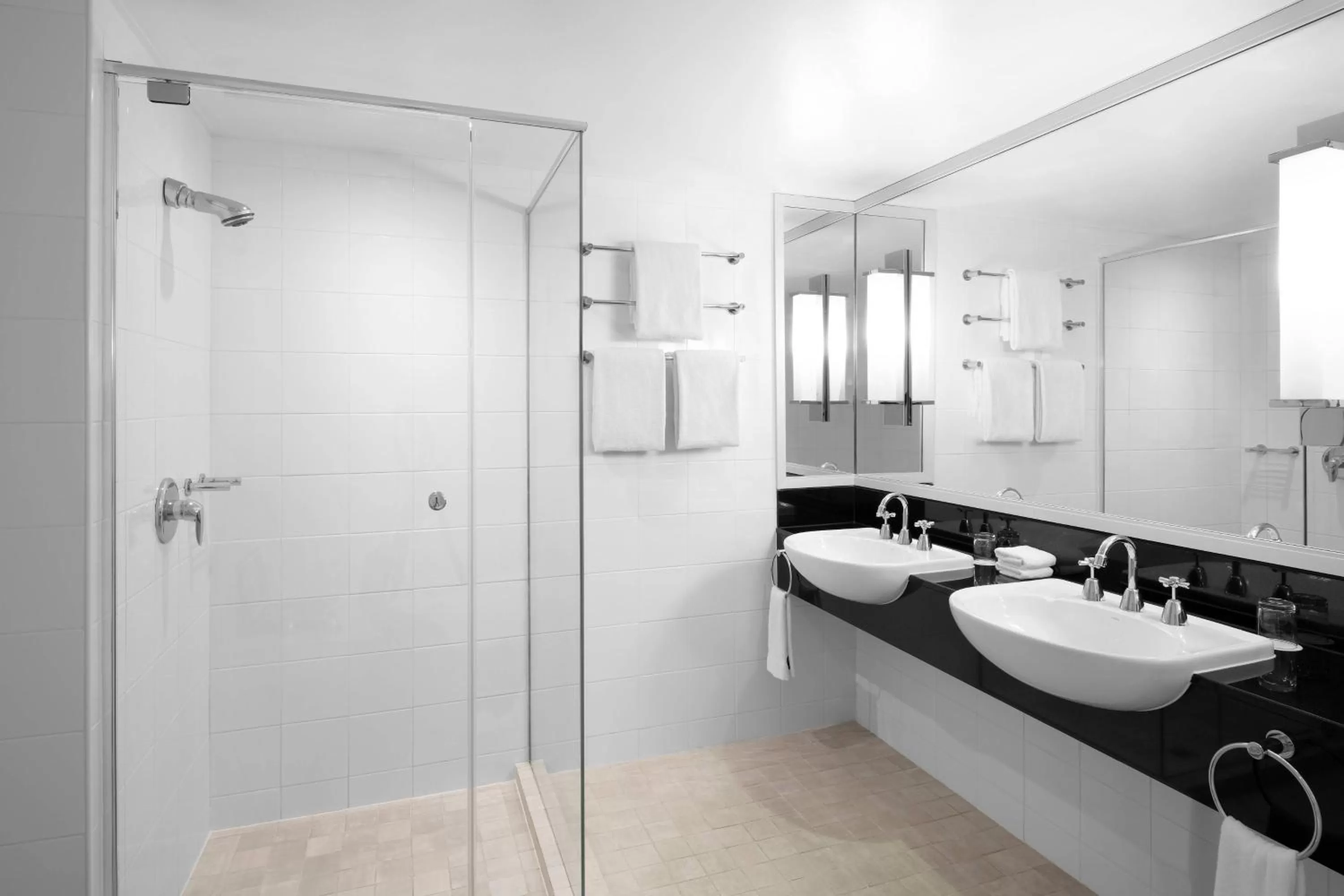 Bathroom in Sydney Harbour Marriott Hotel at Circular Quay