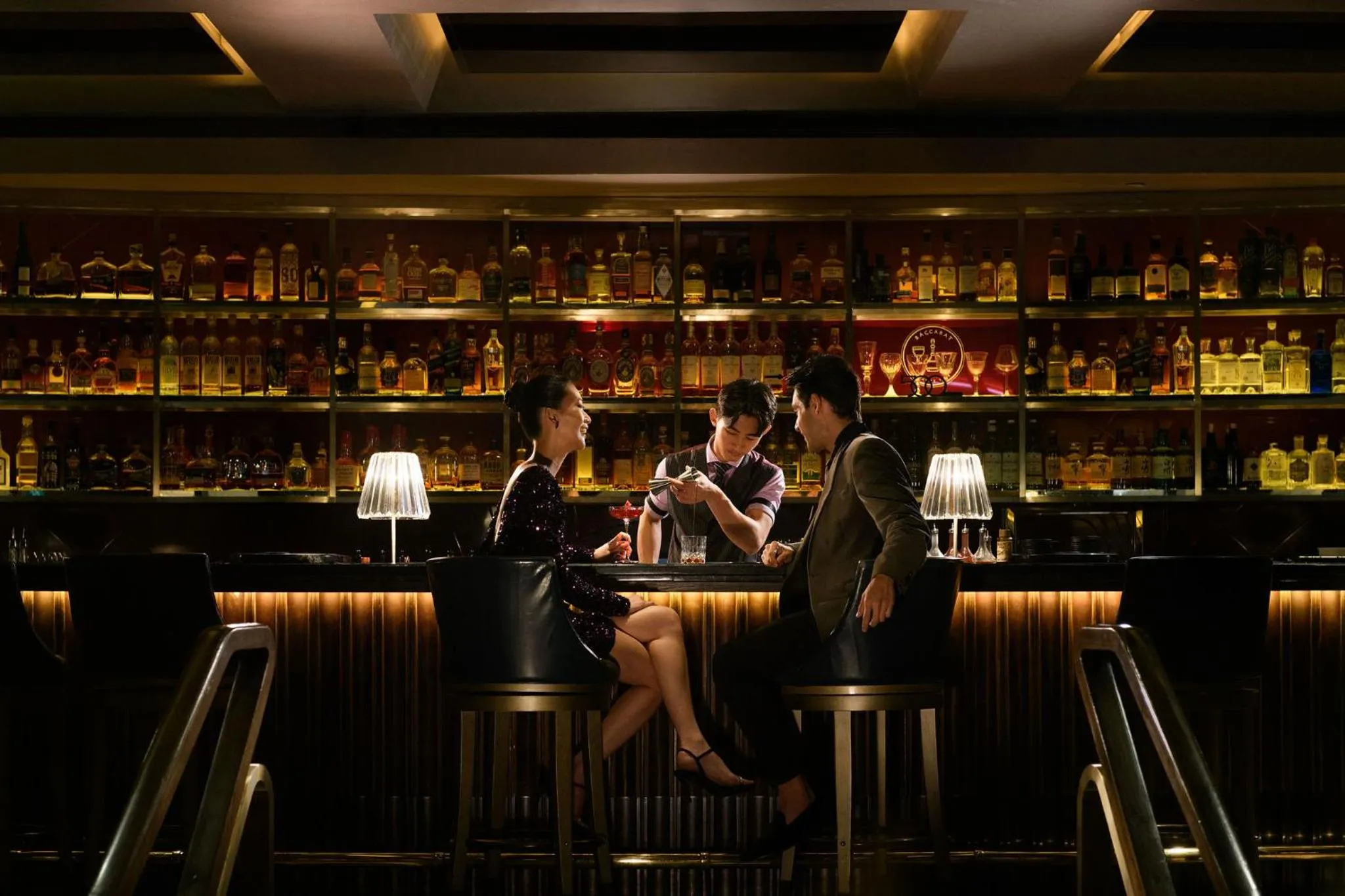 Lounge or bar in Conrad Singapore Orchard