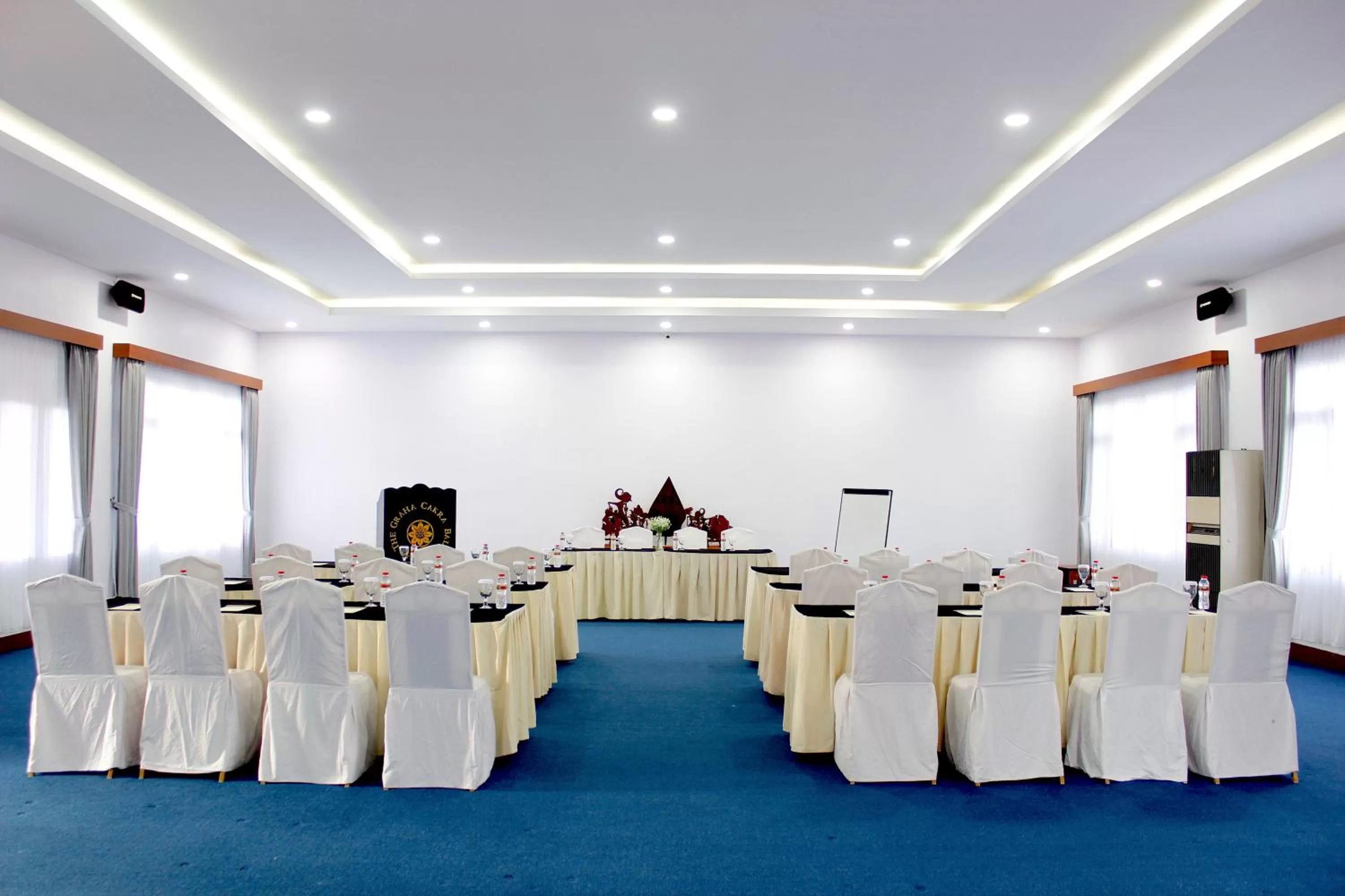 Meeting/conference room in The Cakra Hotel