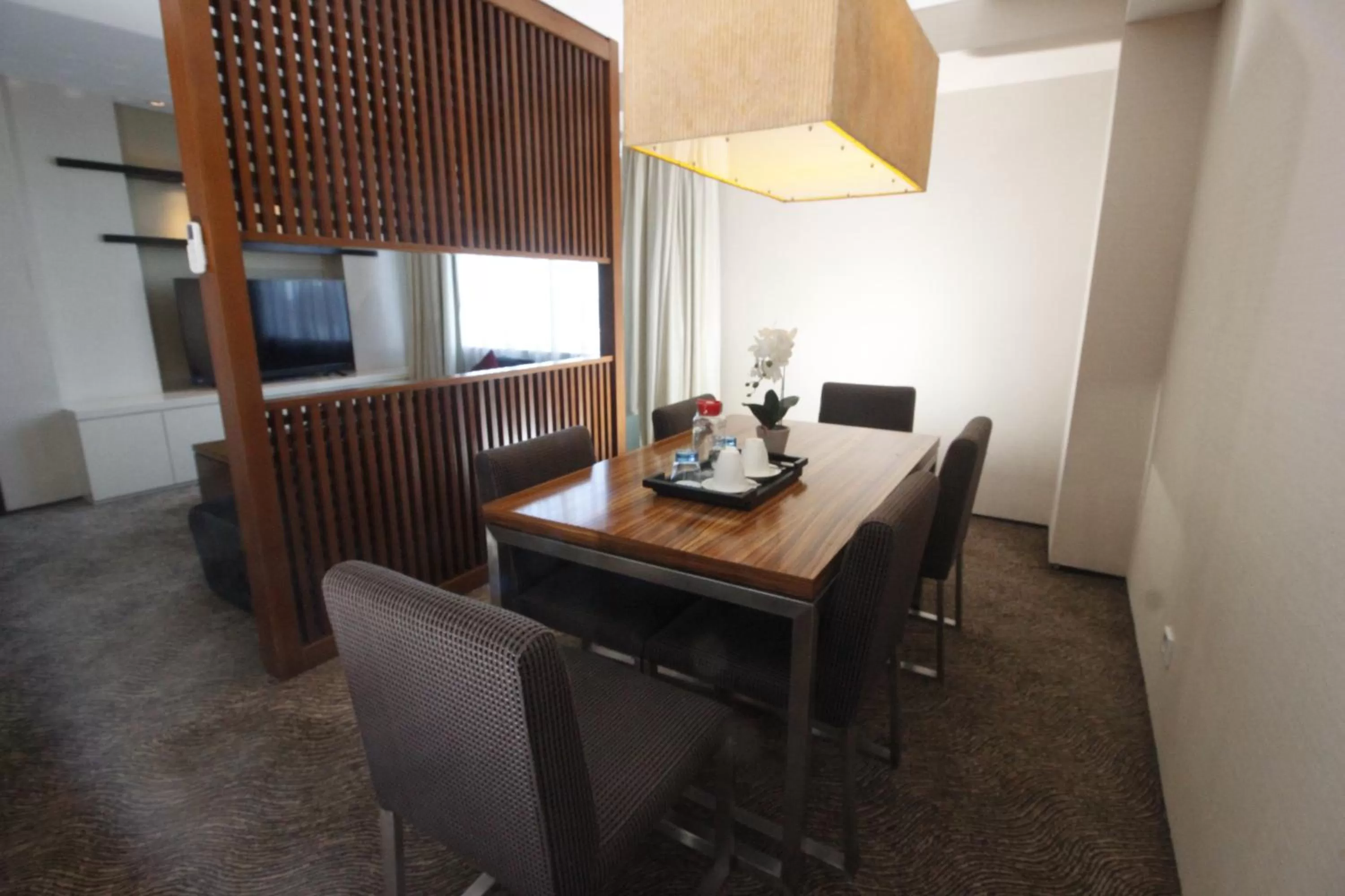 Coffee/tea facilities in Novotel Balikpapan