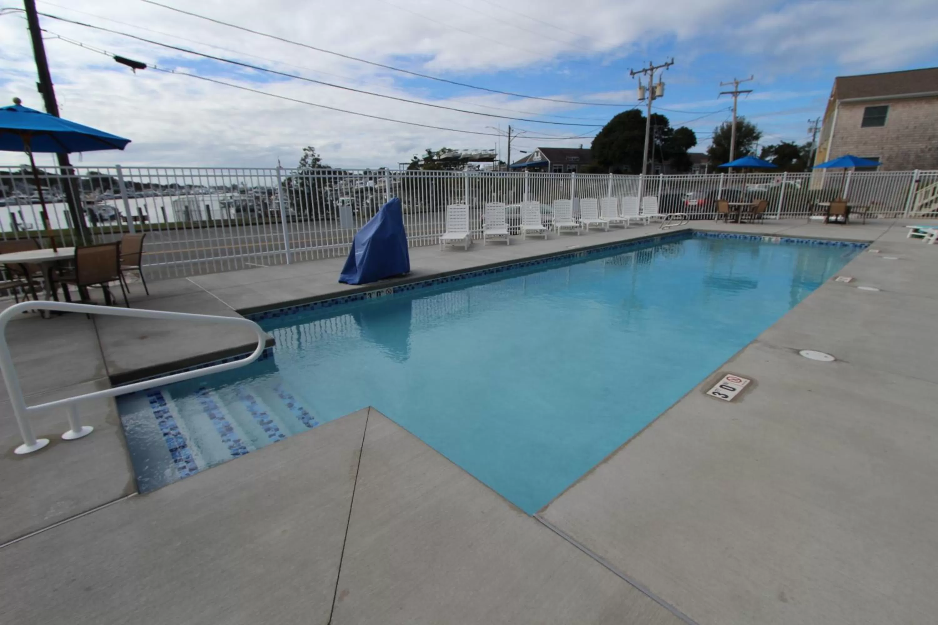 Swimming pool in InnSeason Resorts HarborWalk