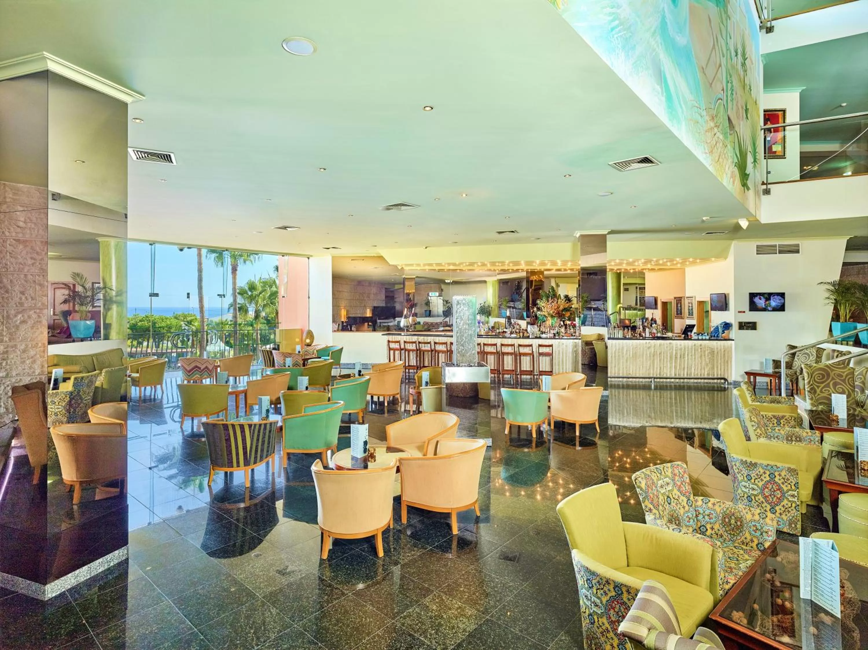 Lounge or bar in Hotel Baia Grande
