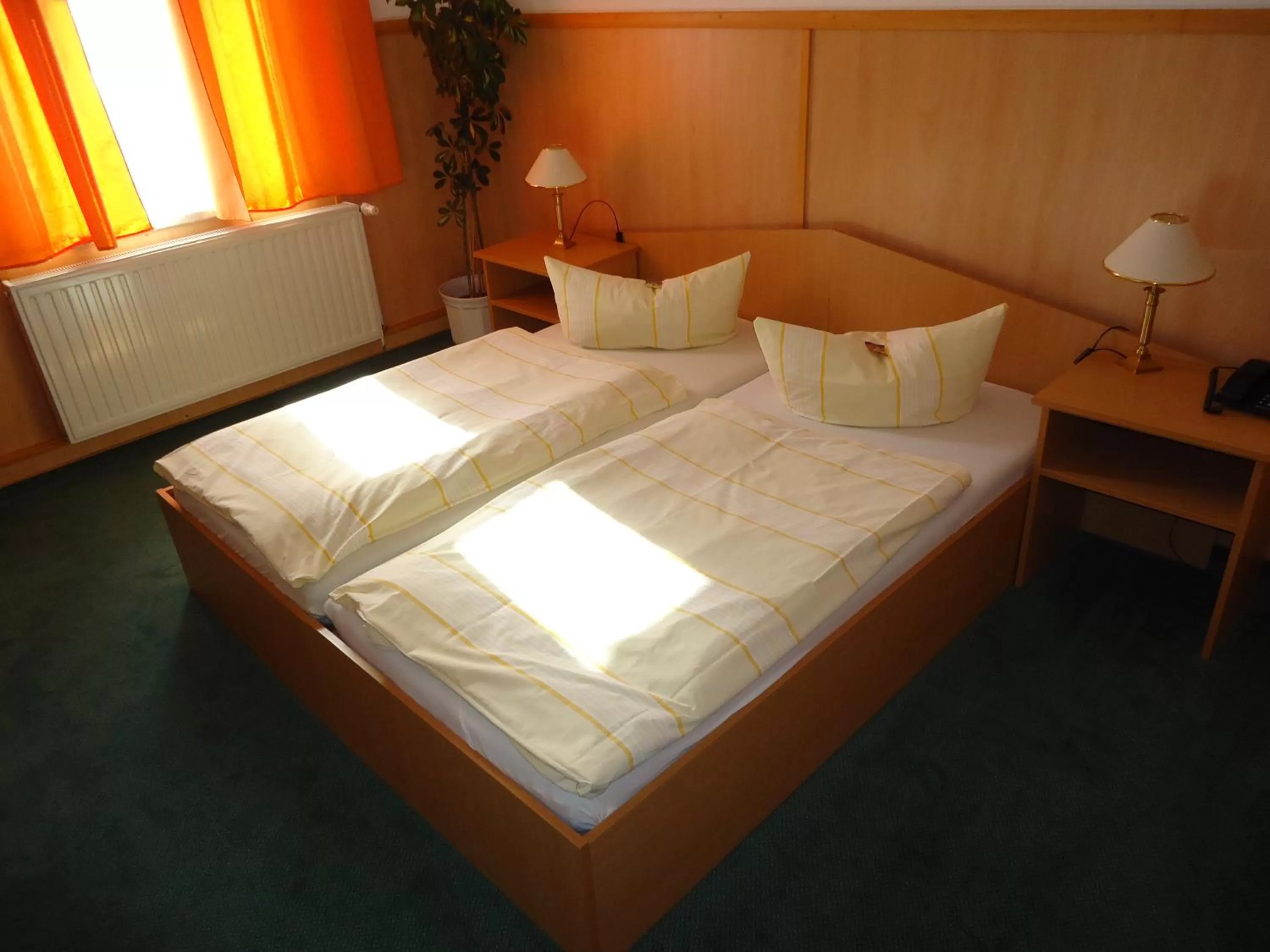 Bed in Cityhotel Magdeburg