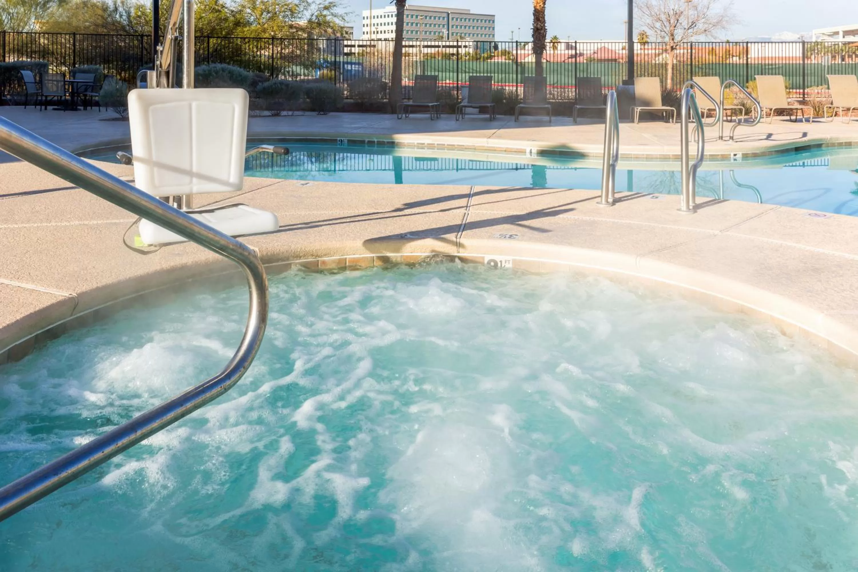 Swimming pool in Holiday Inn Express Hotel and Suites - Henderson by IHG