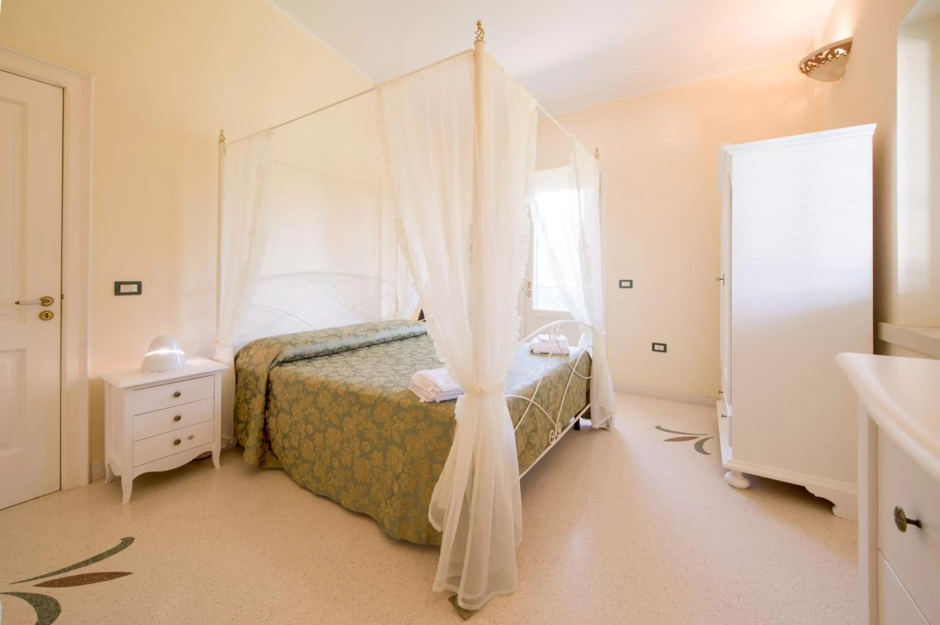 Other, Bed in Parco Degli Aranci