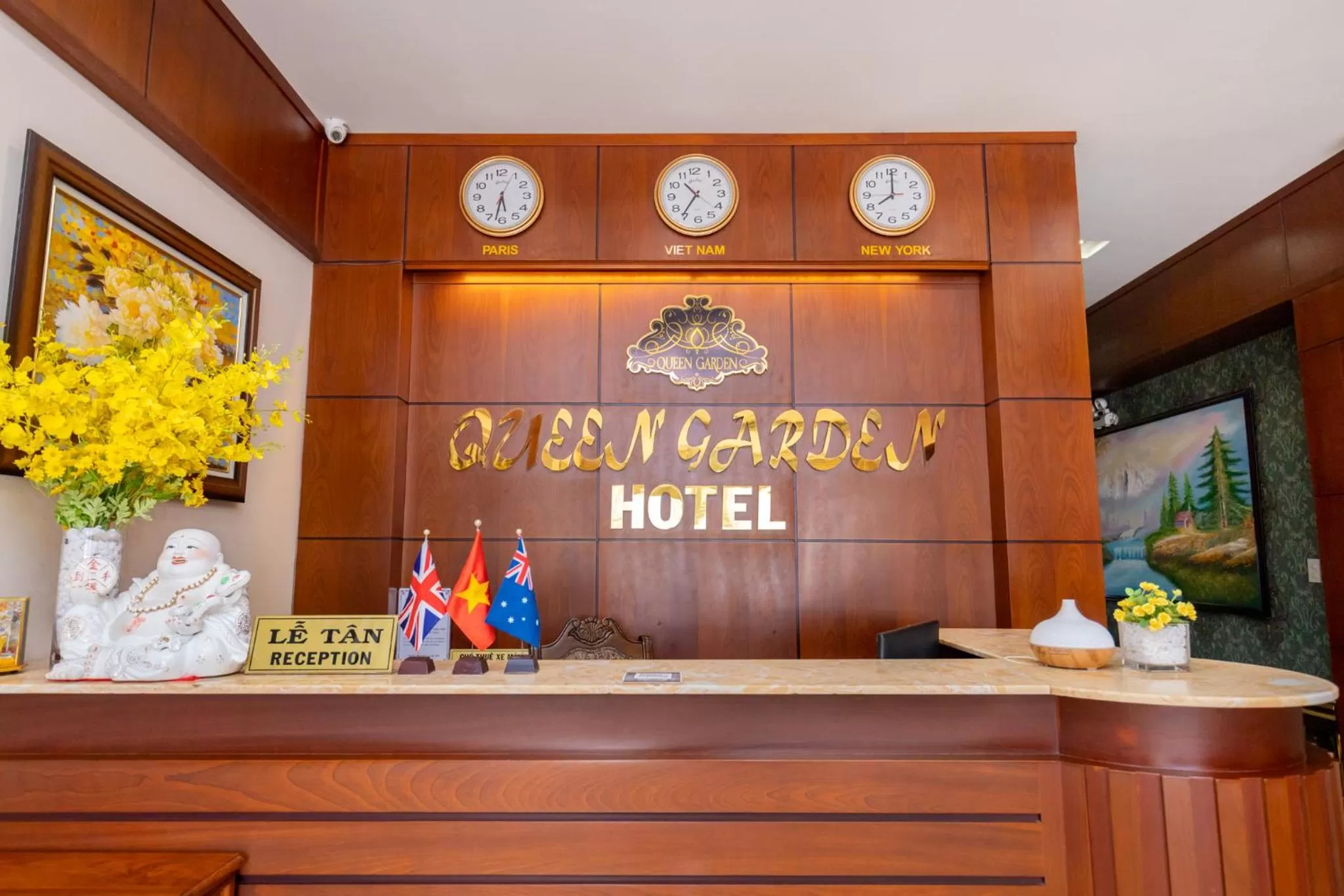 Lobby or reception in Queen Garden Hotel & Apartment